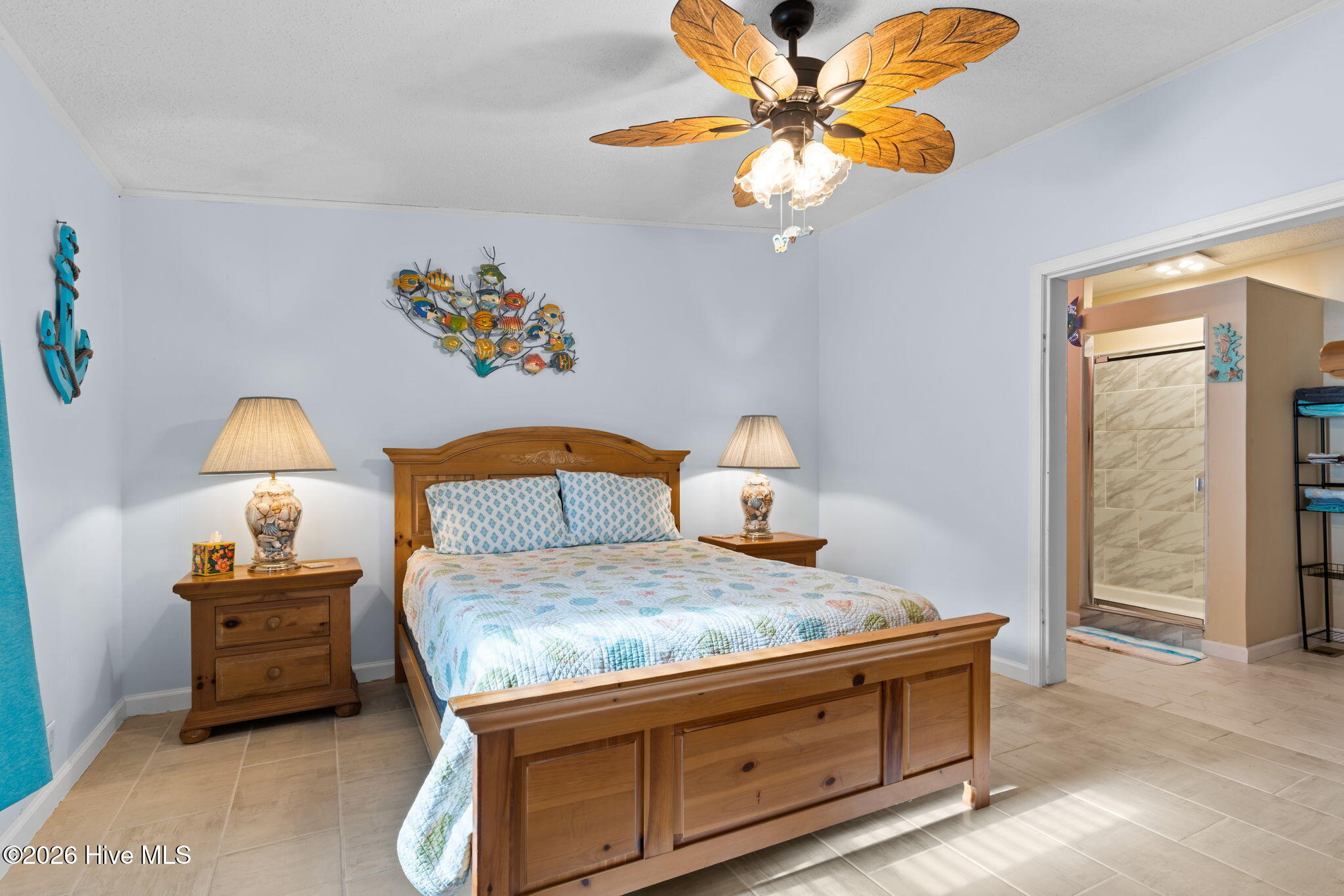 100550811 | Photo 14