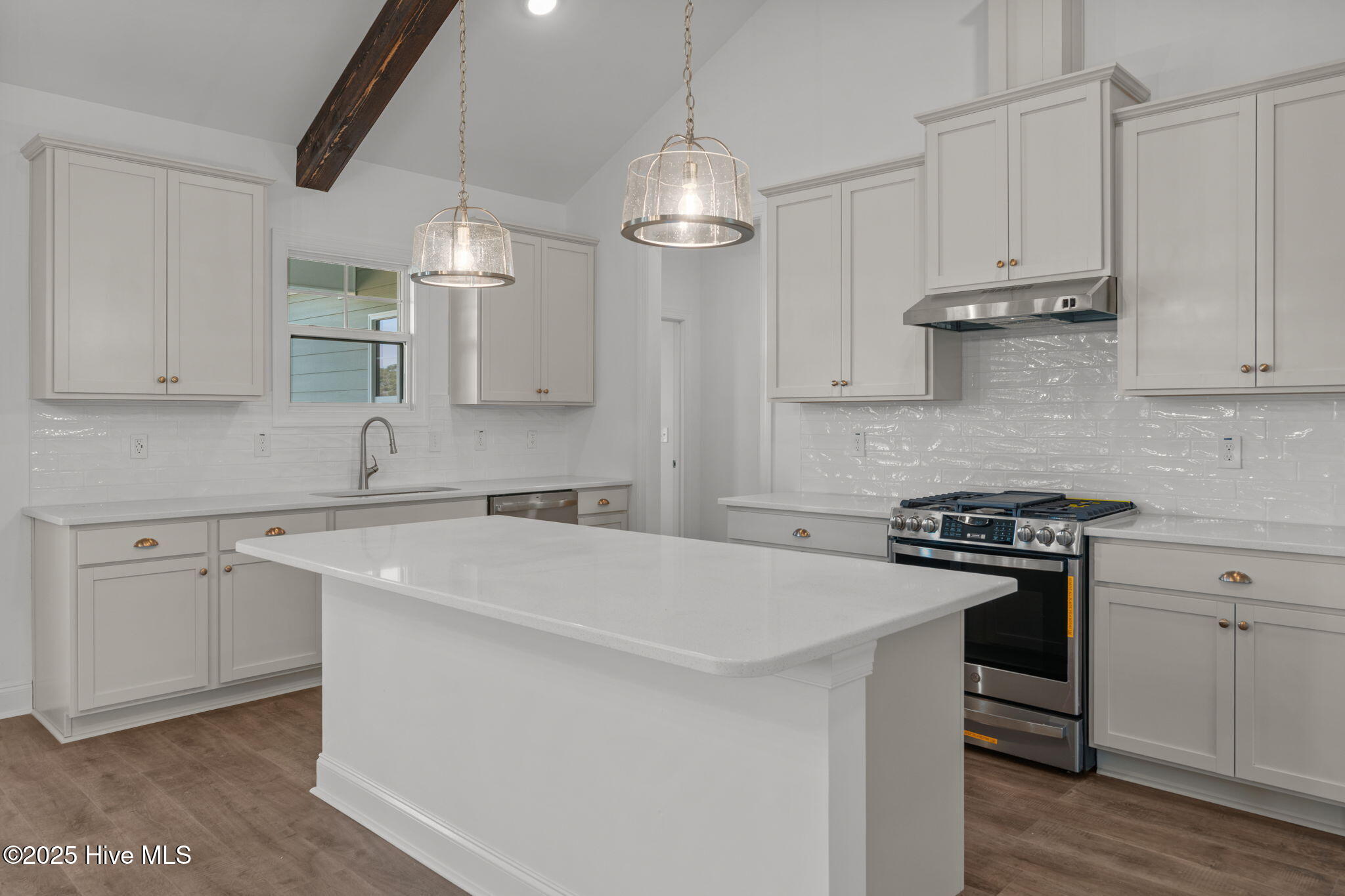 725 Peele Farm Lane