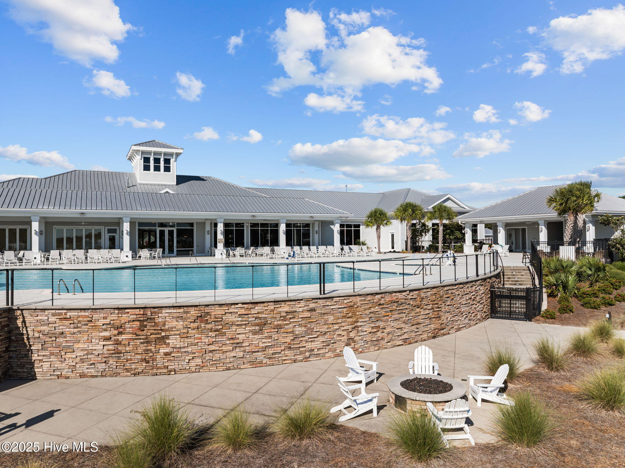 100565127 | Photo 67