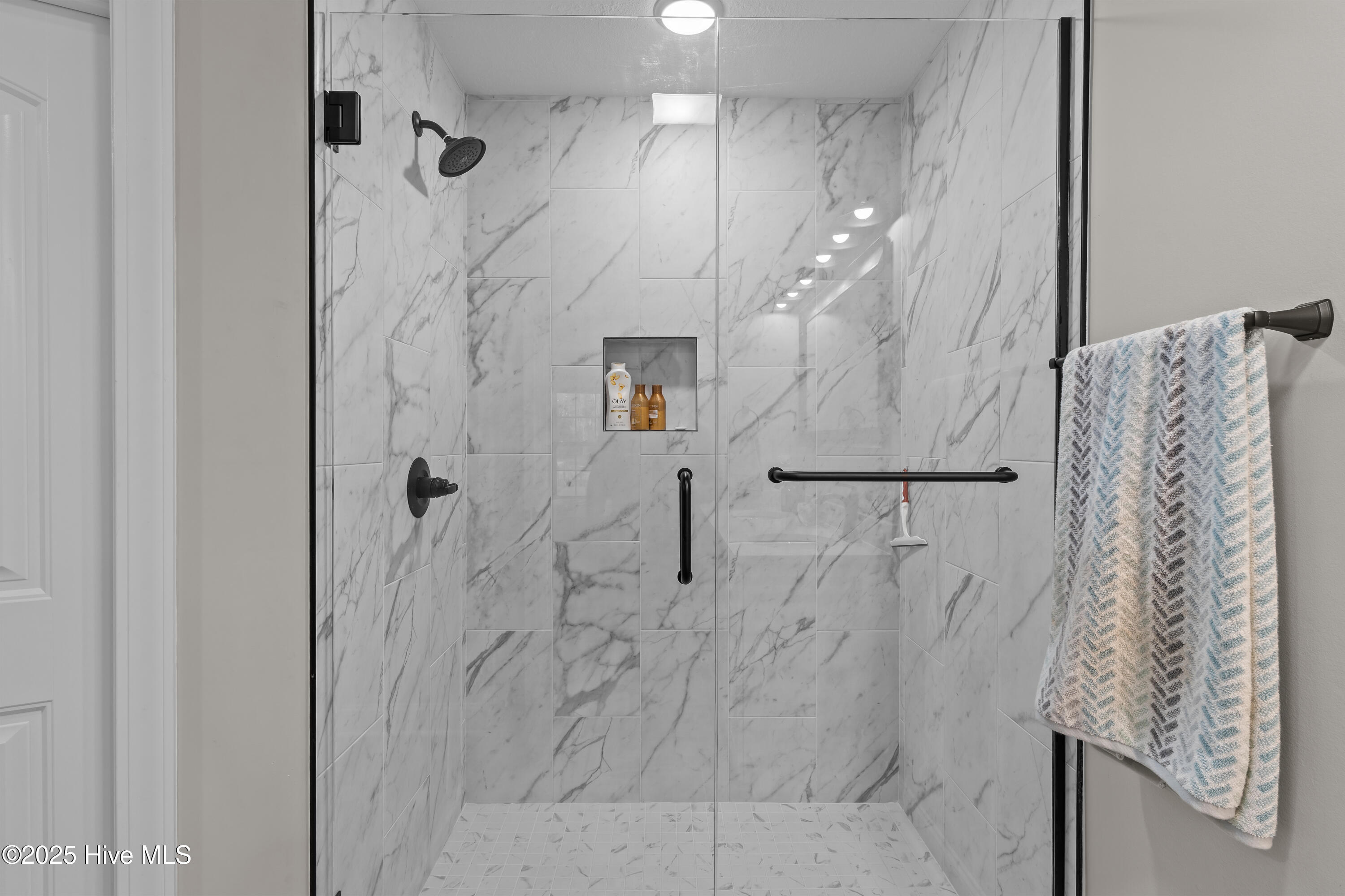 100522154 | Photo 29