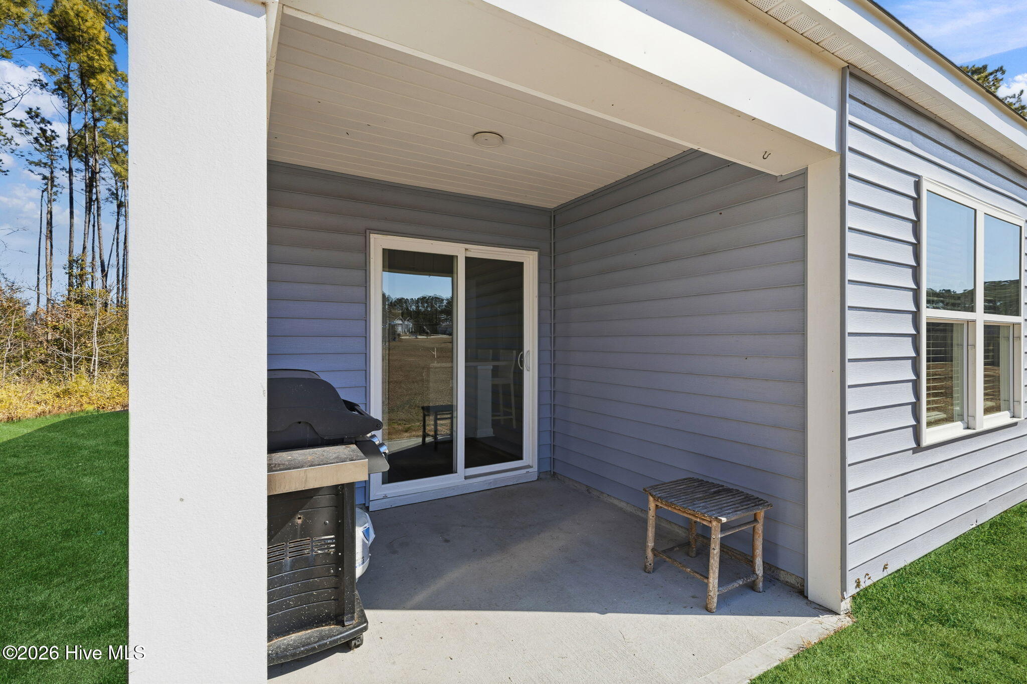 100553994 | Photo 33