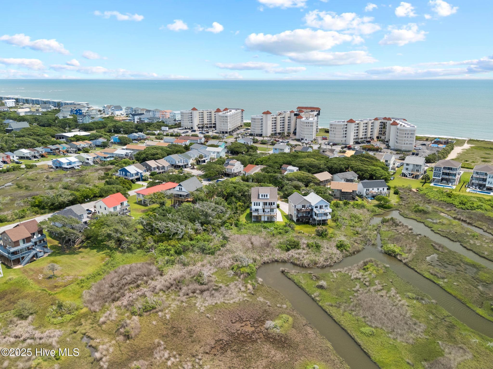 100511238 | Photo 61