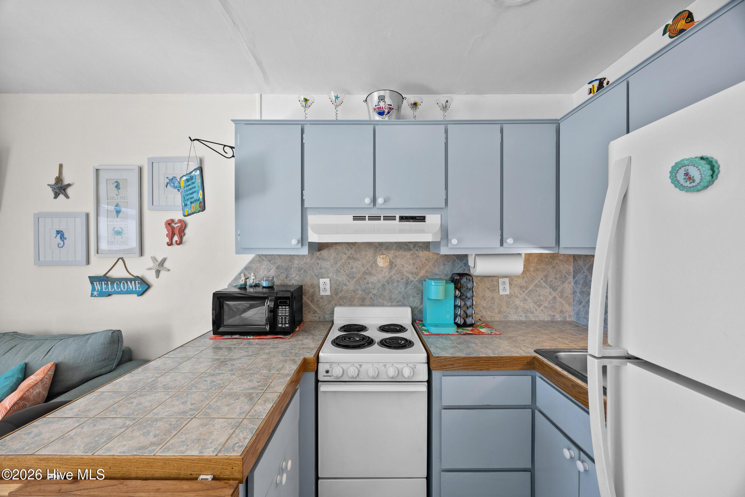 100549784 | Photo 11