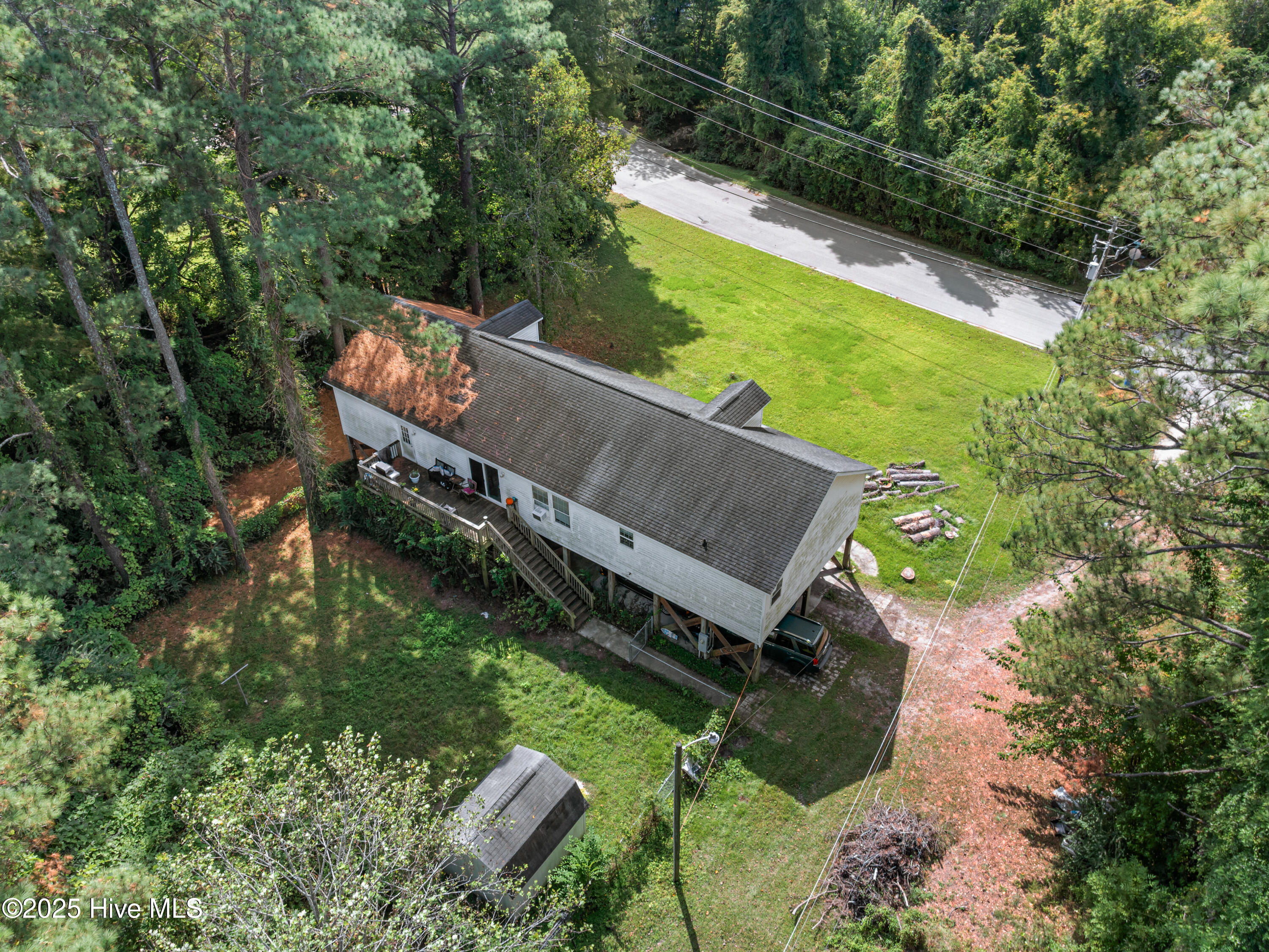 100536182 | Photo 12