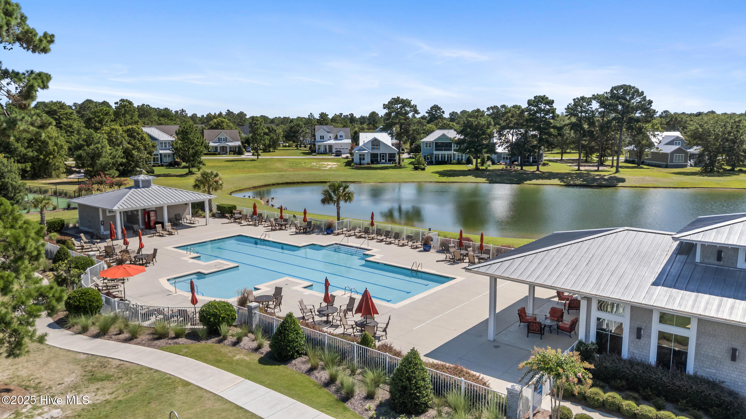 100520337 | Photo 59