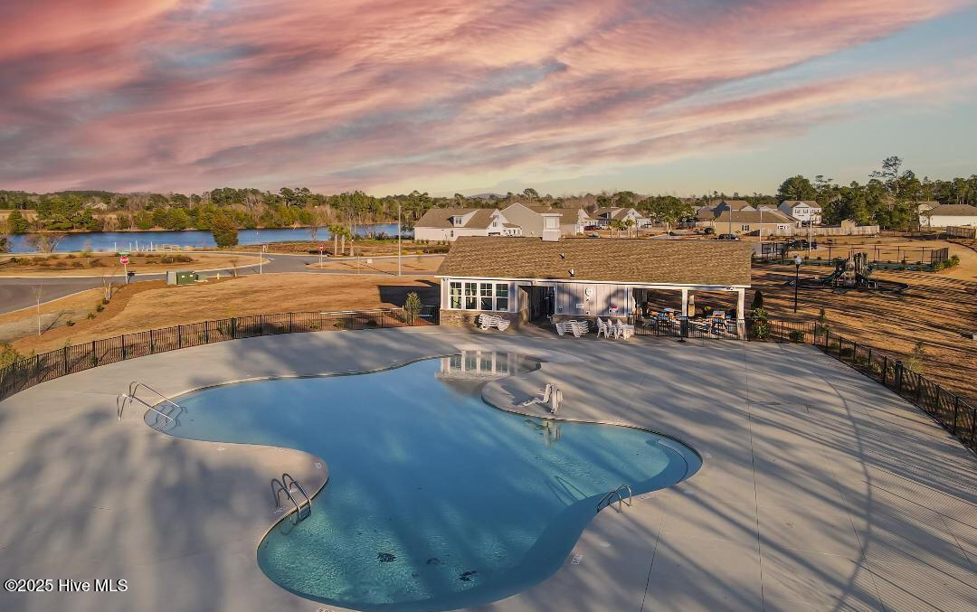 100537836 | Photo 52