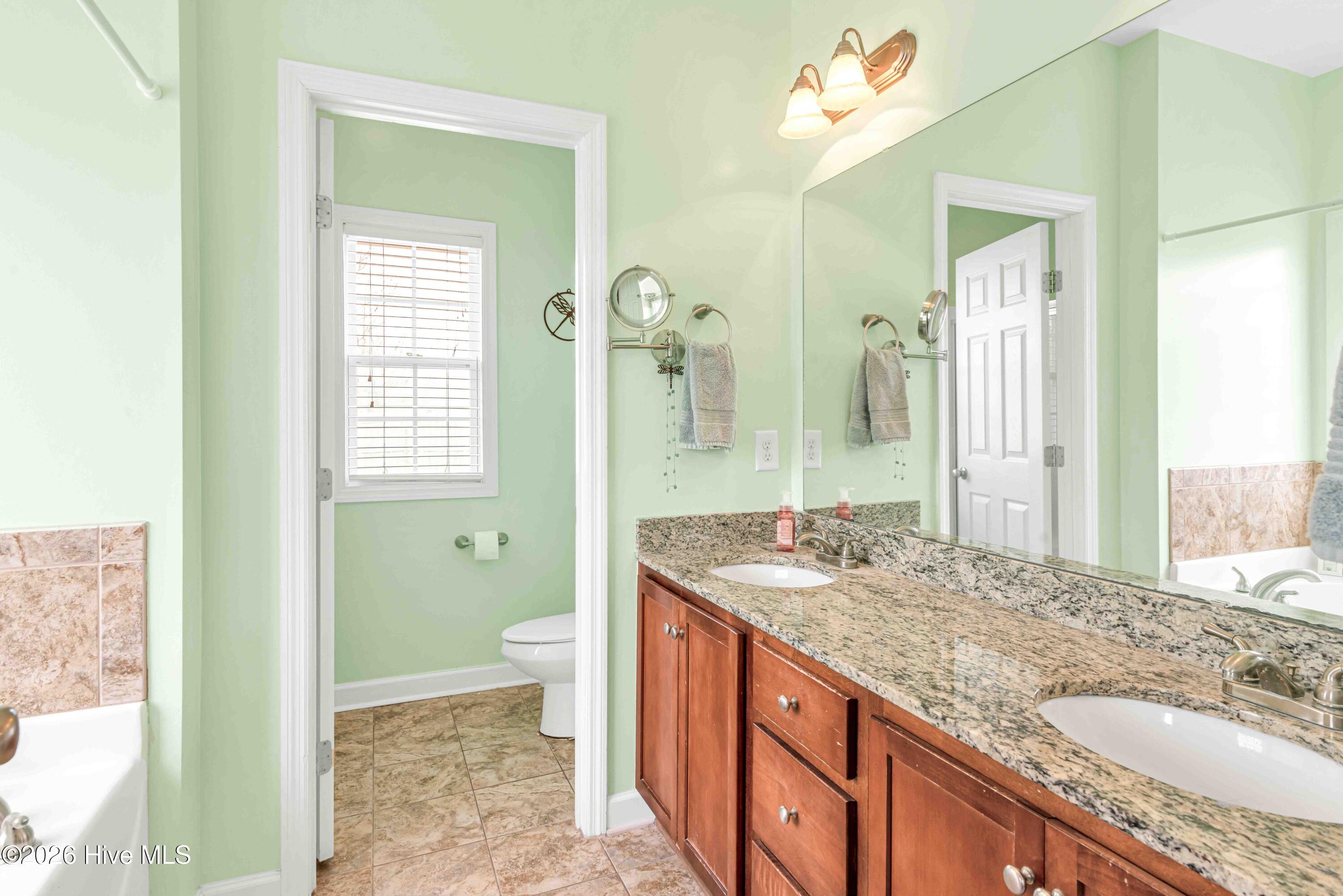 100557522 | Photo 29