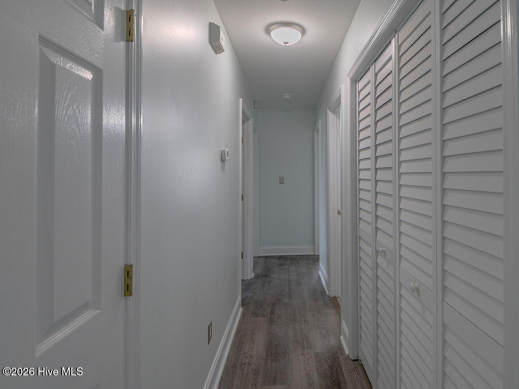 100563095 | Photo 19