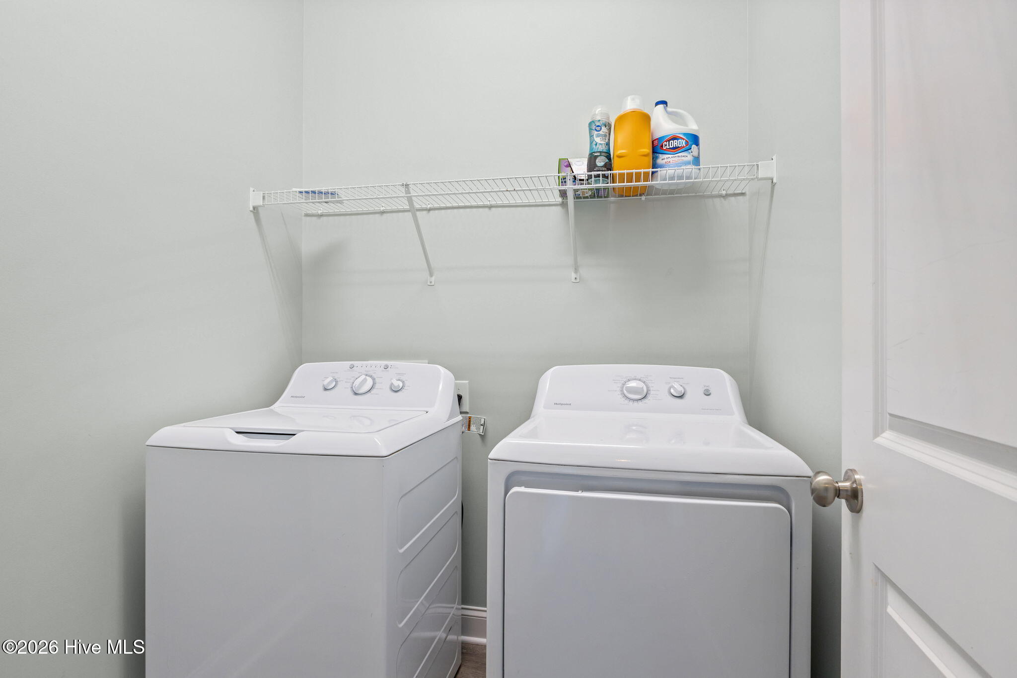 100561440 | Photo 21