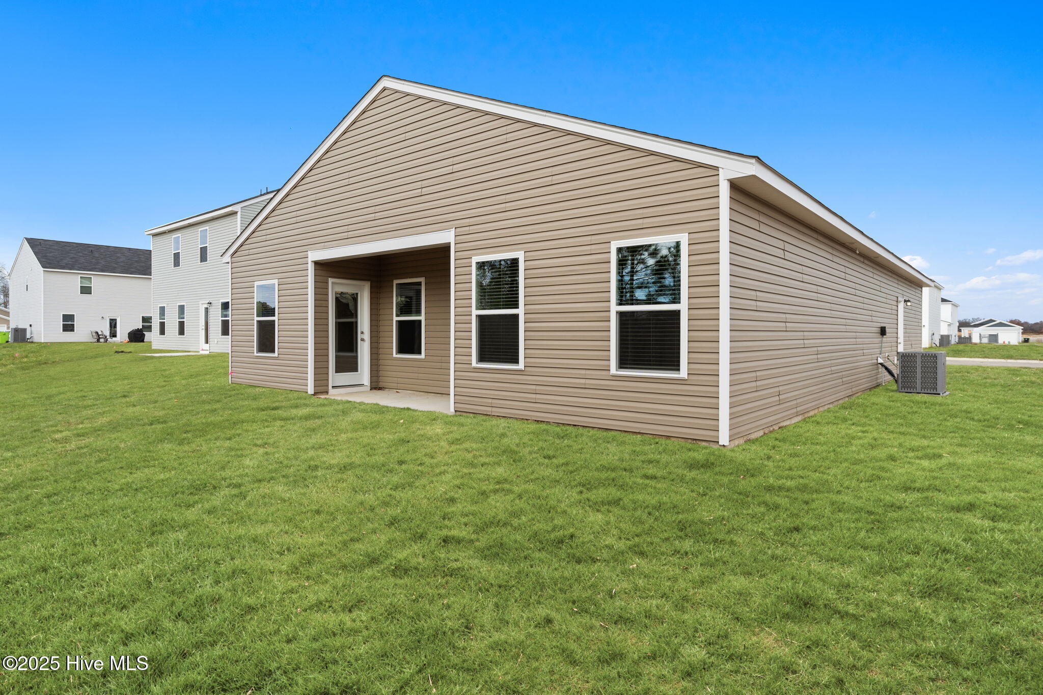 100515265 | Photo 37