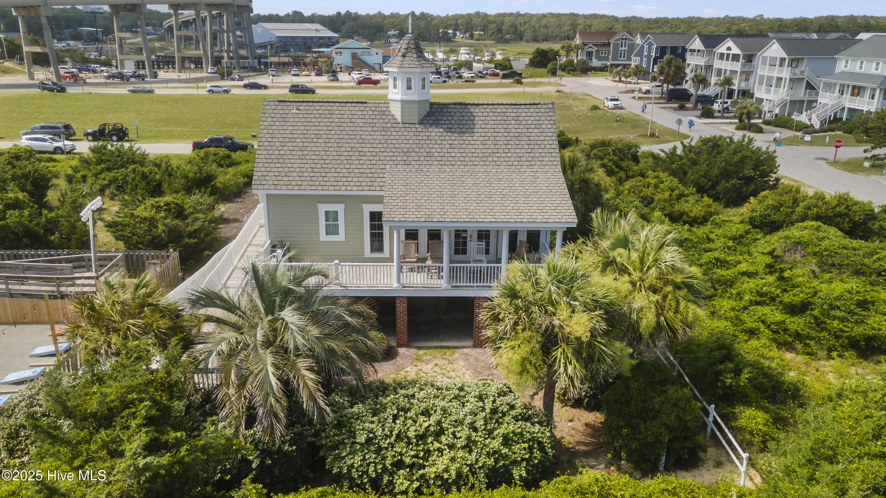 100493964 | Photo 65