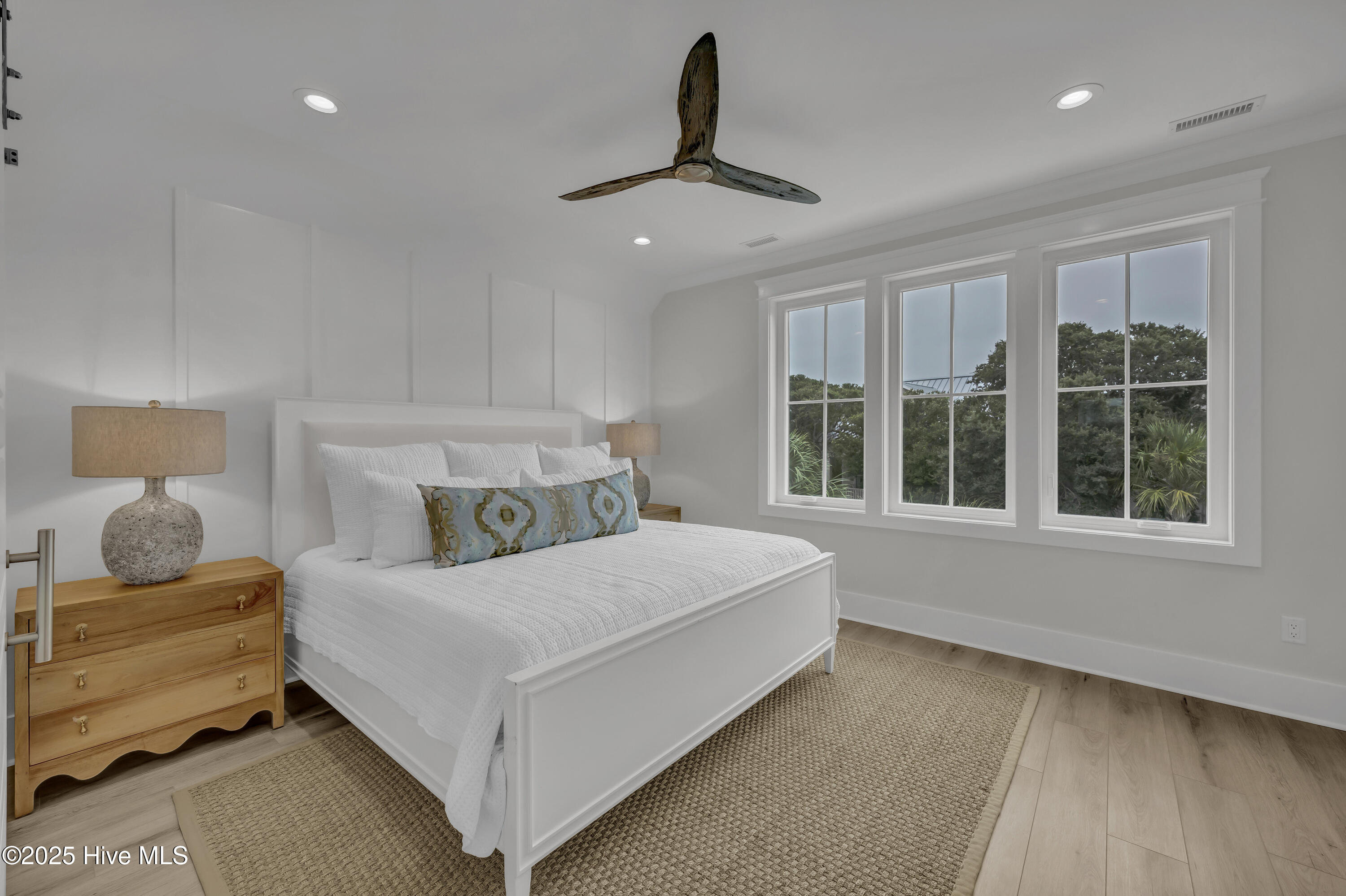 100507962 | Photo 35