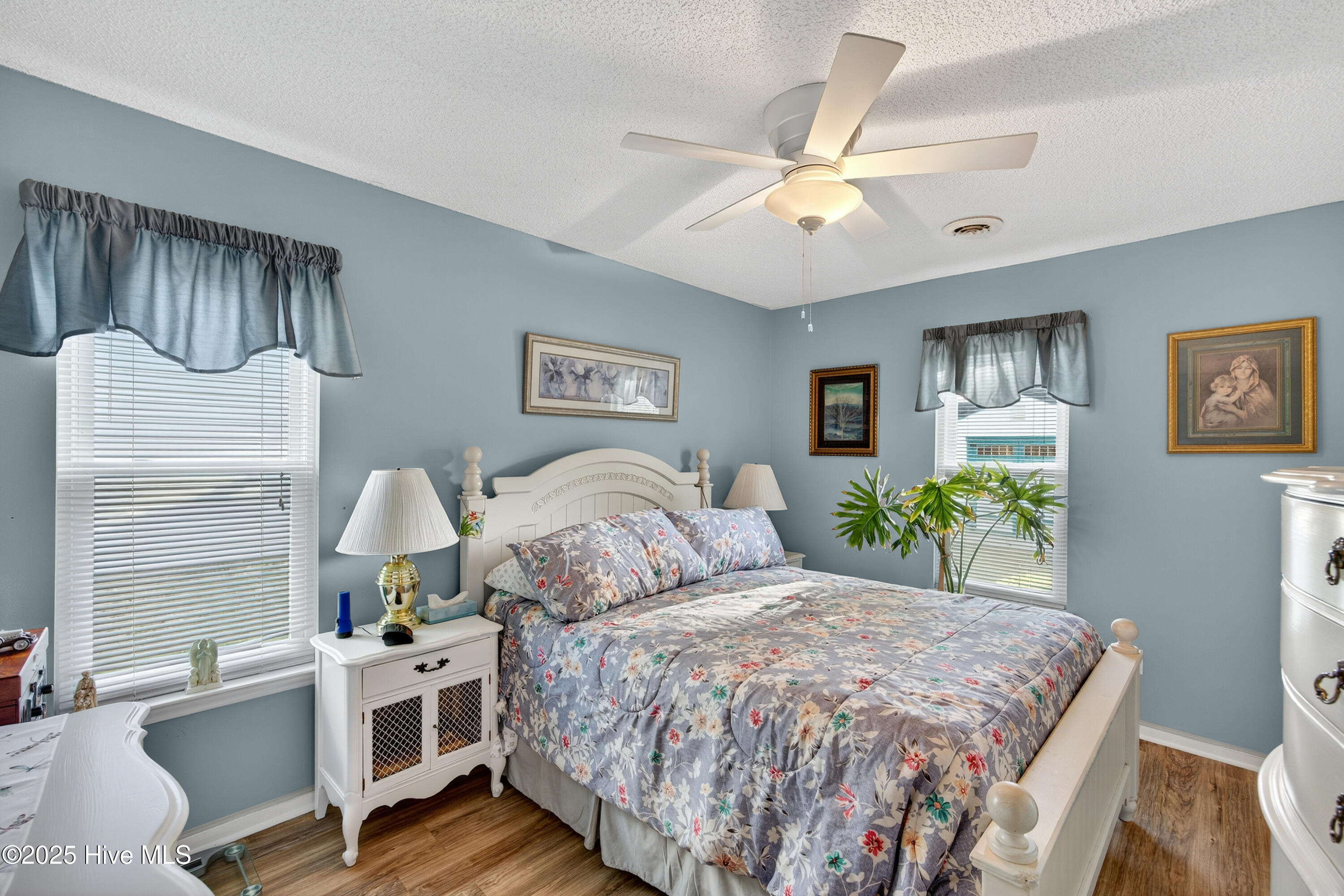 100541934 | Photo 19