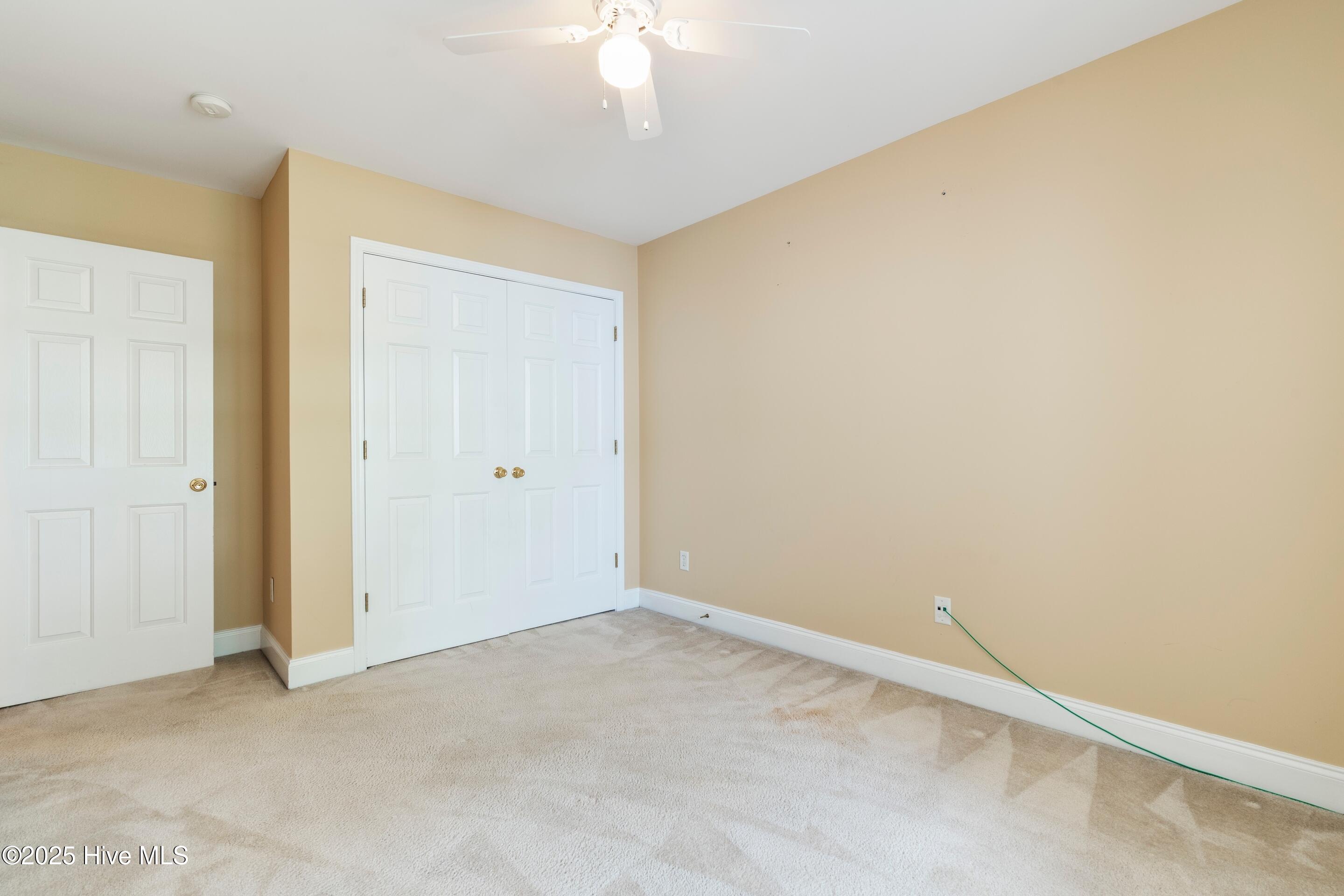 100522418 | Photo 43