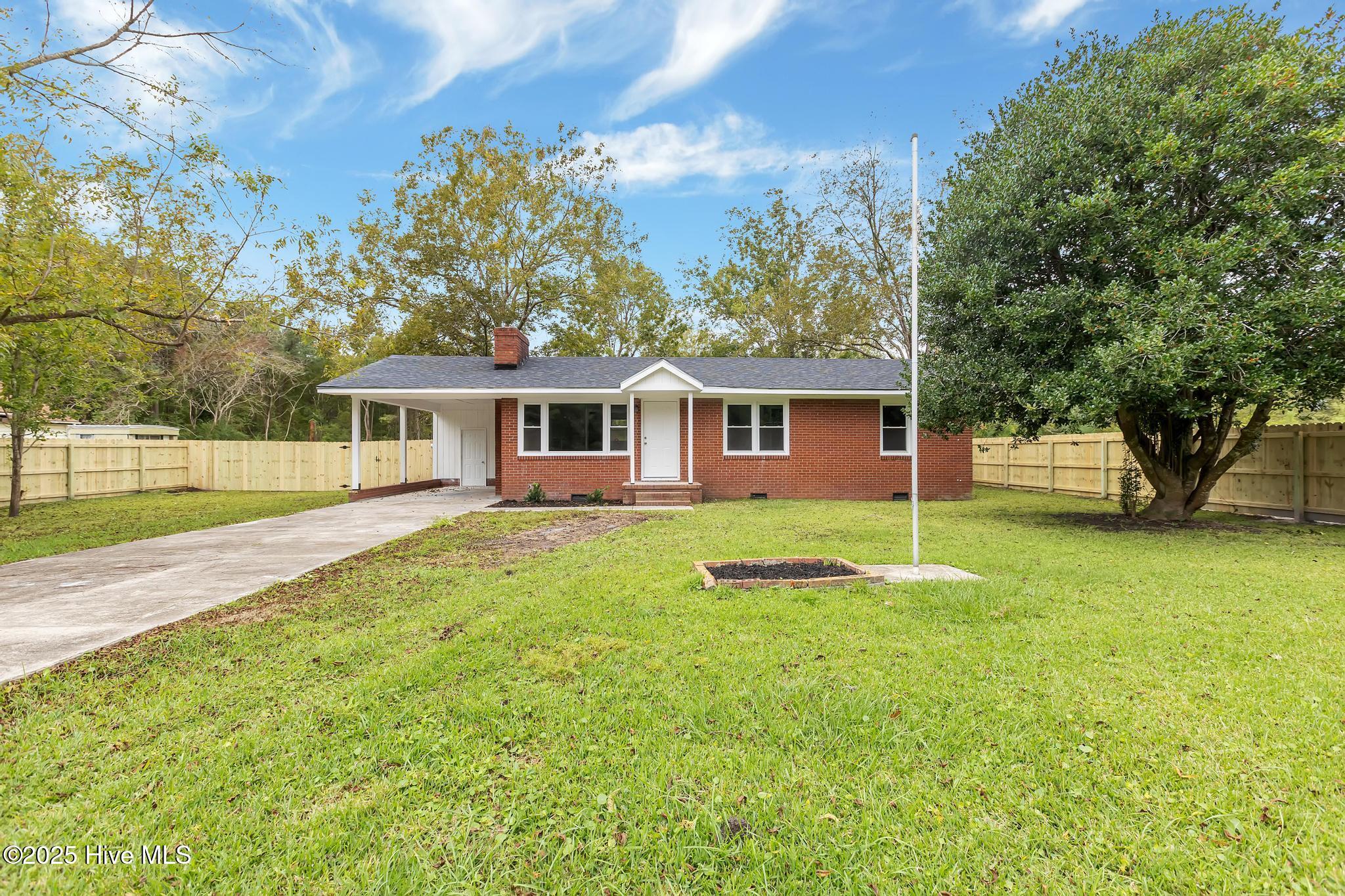 Homes for sale in Hubert, NC | 175 Kellumtown Rd, Hubert, NC 28539 | MLS# 100535695