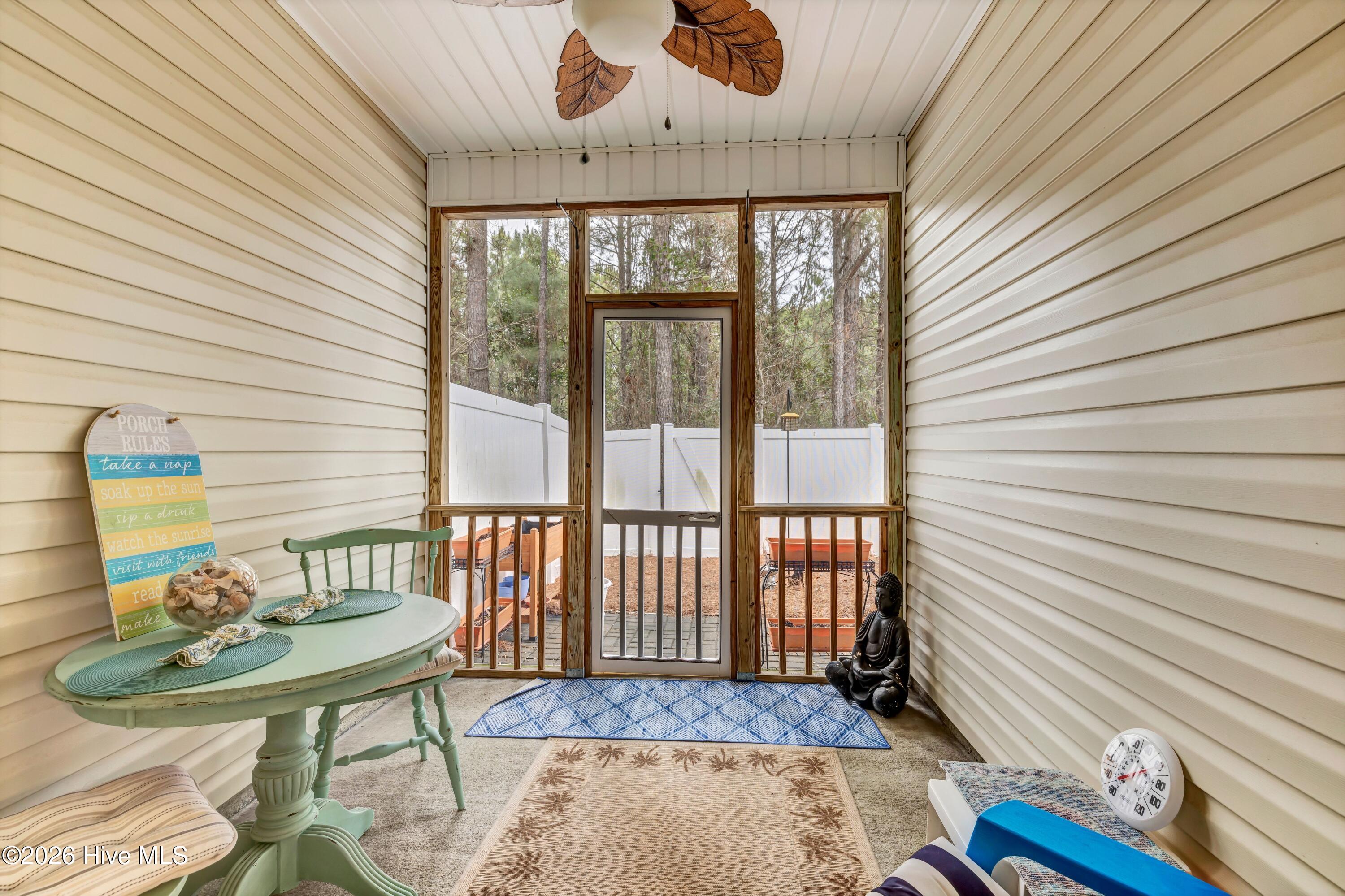 100554208 | Photo 25