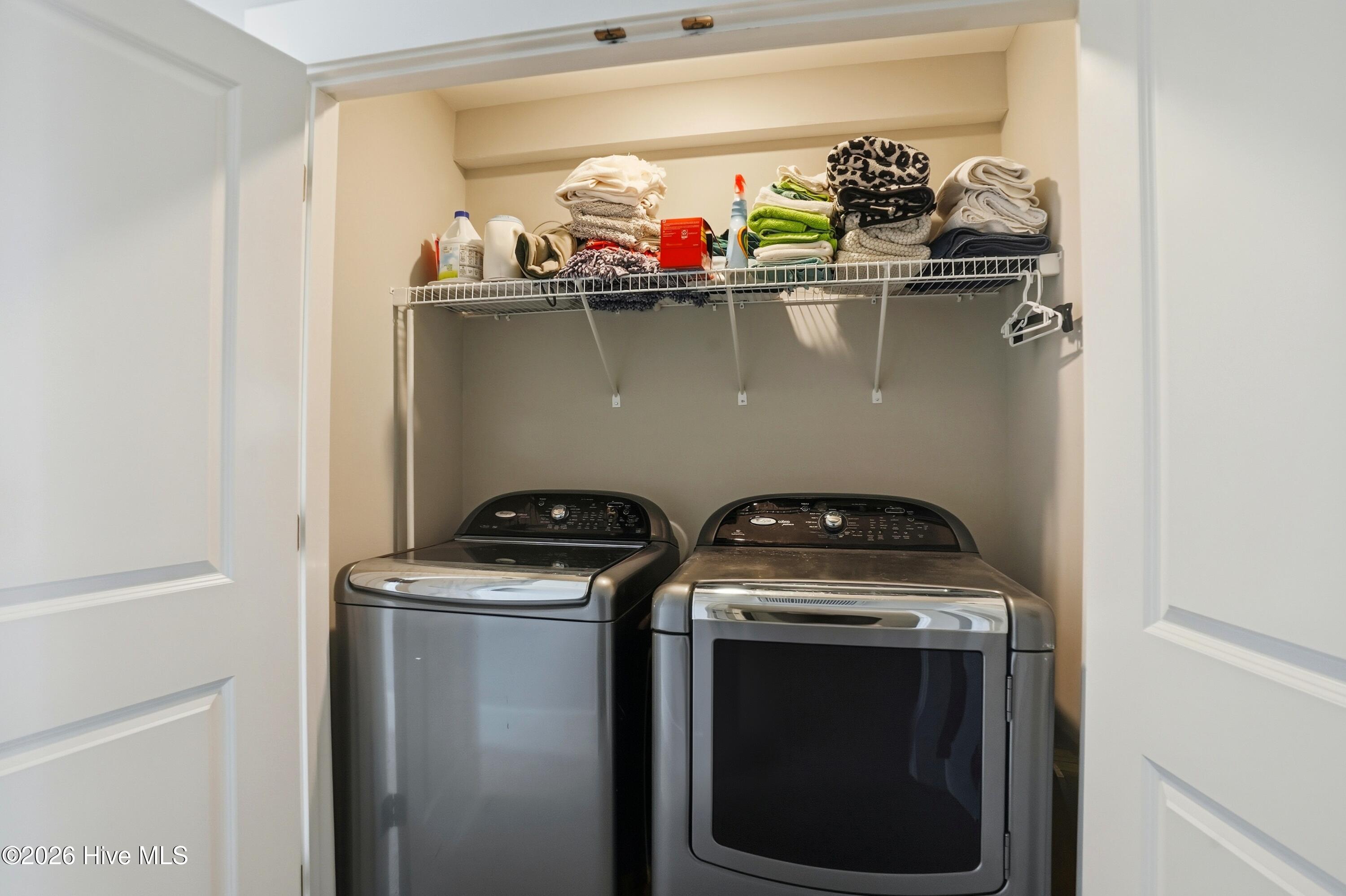 100555182 | Photo 26