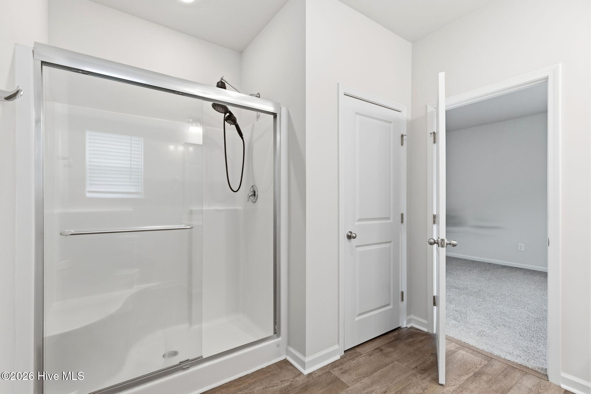 100556772 | Photo 23