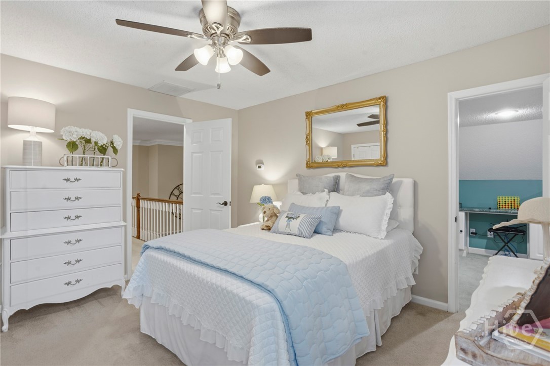Upstairs guest bedroom 2