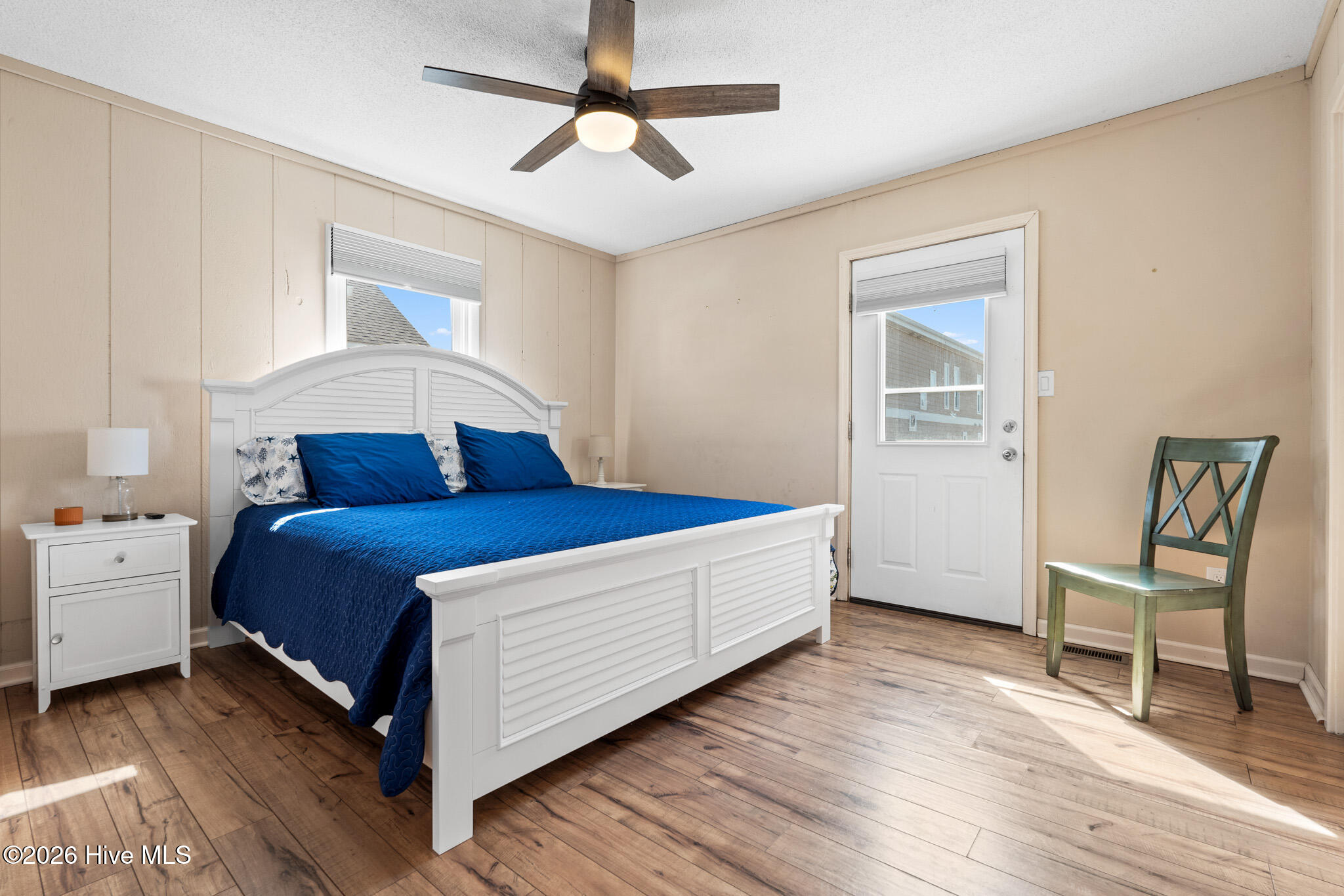 100564426 | Photo 26