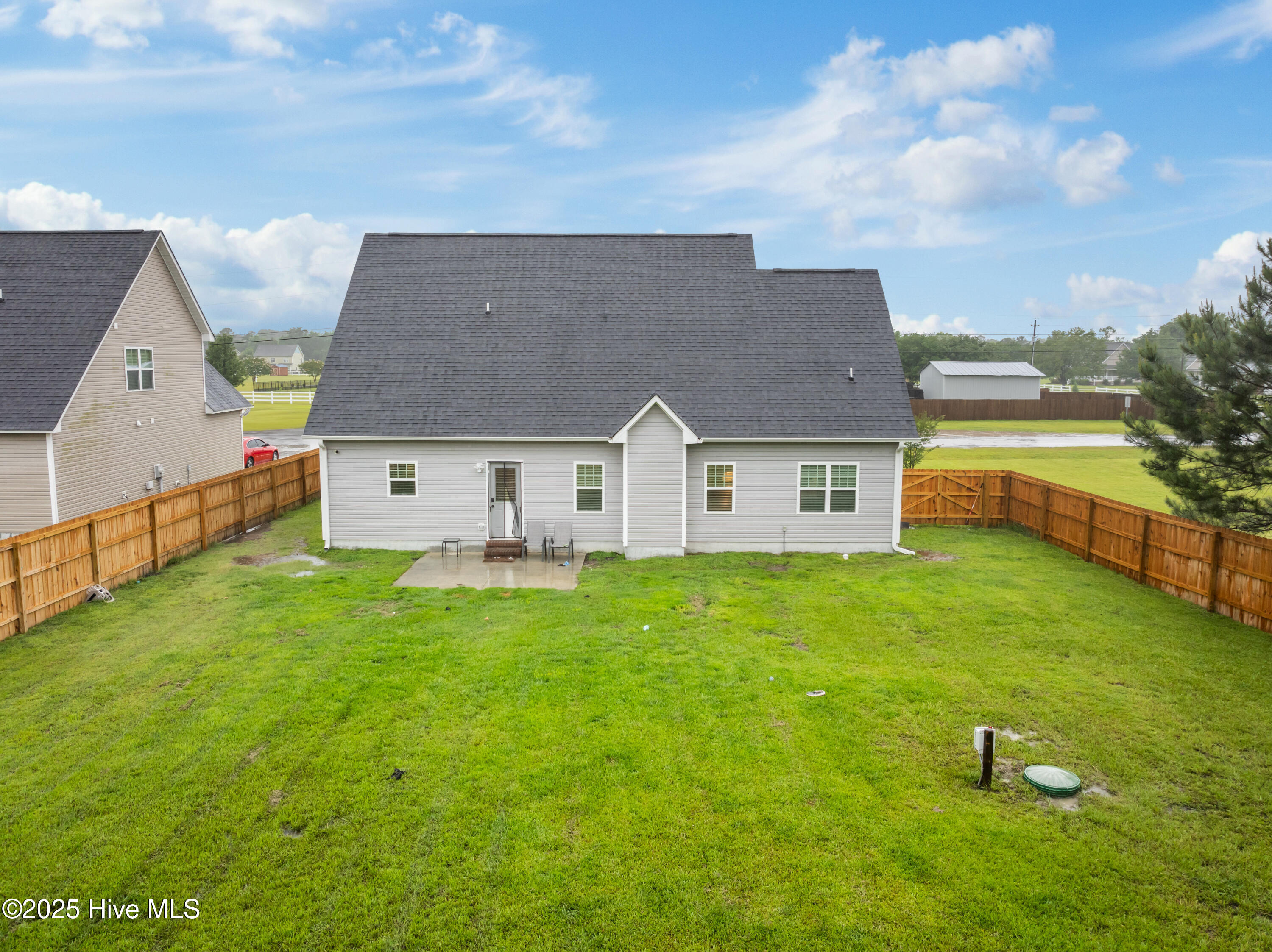 100512056 | Photo 55