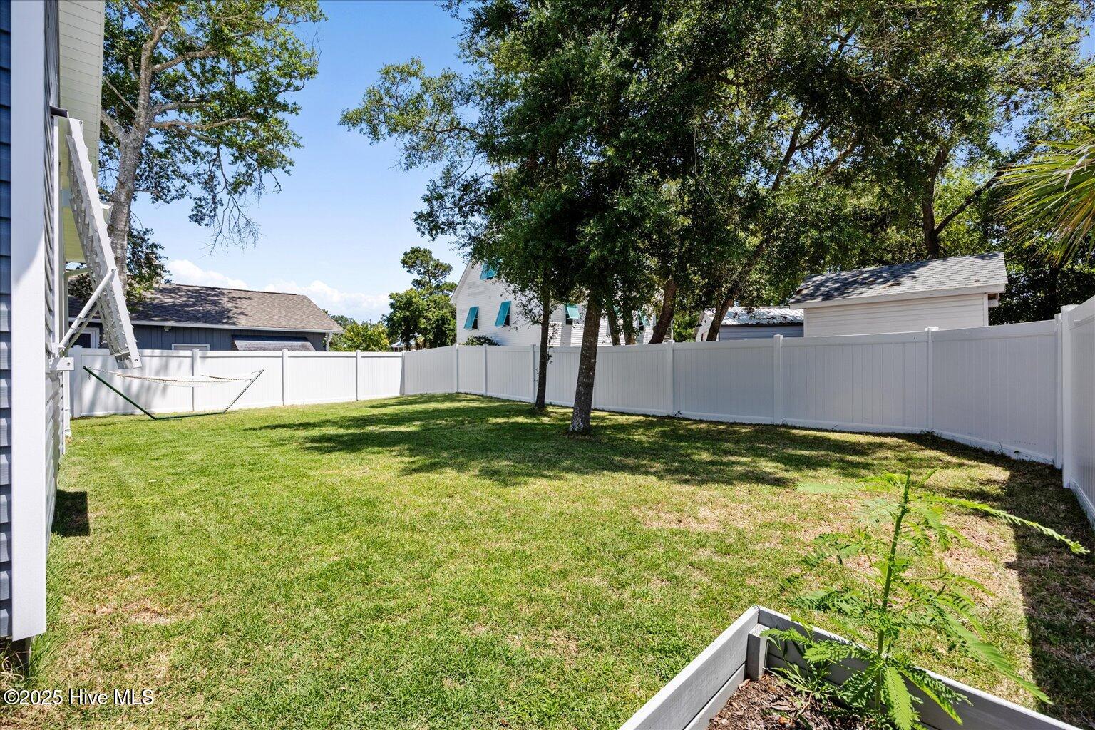 100516141 | Photo 42