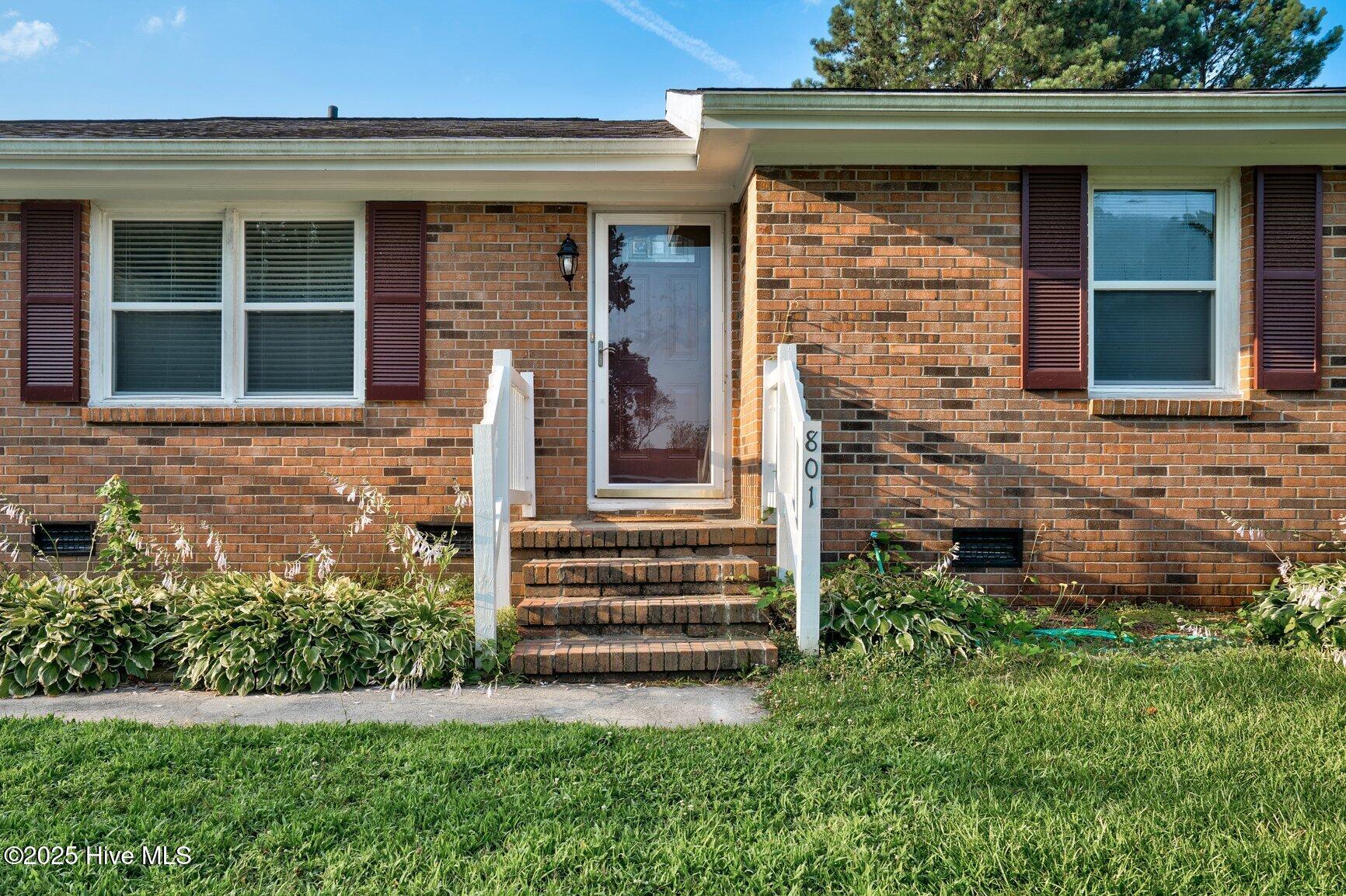 003-801LincolnDrive-RockyMount-NC-27801-