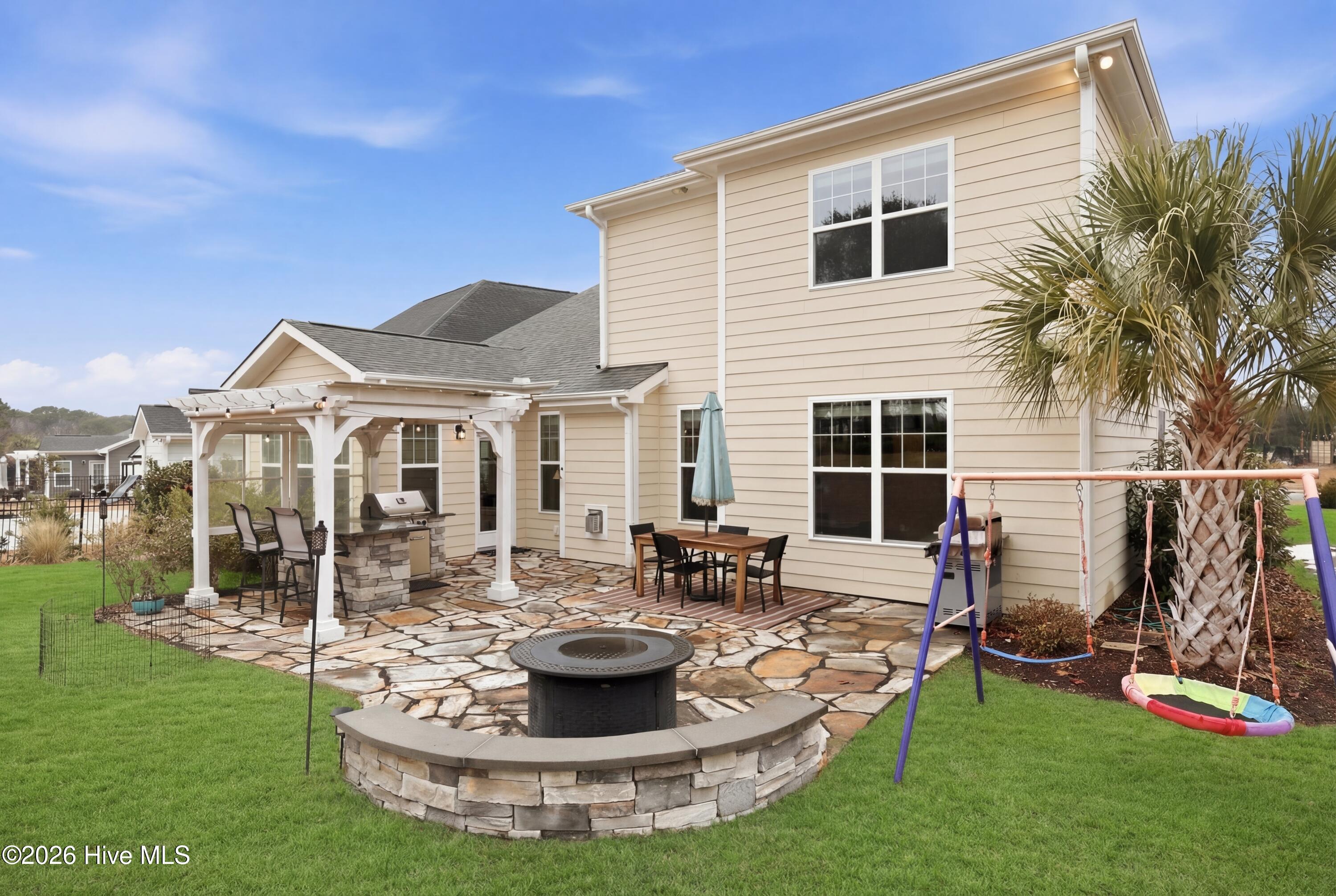 100553163 | Photo 41