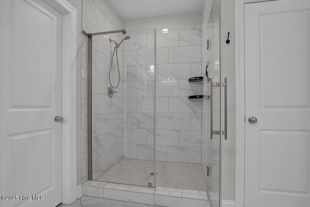 100500102 | Photo 36