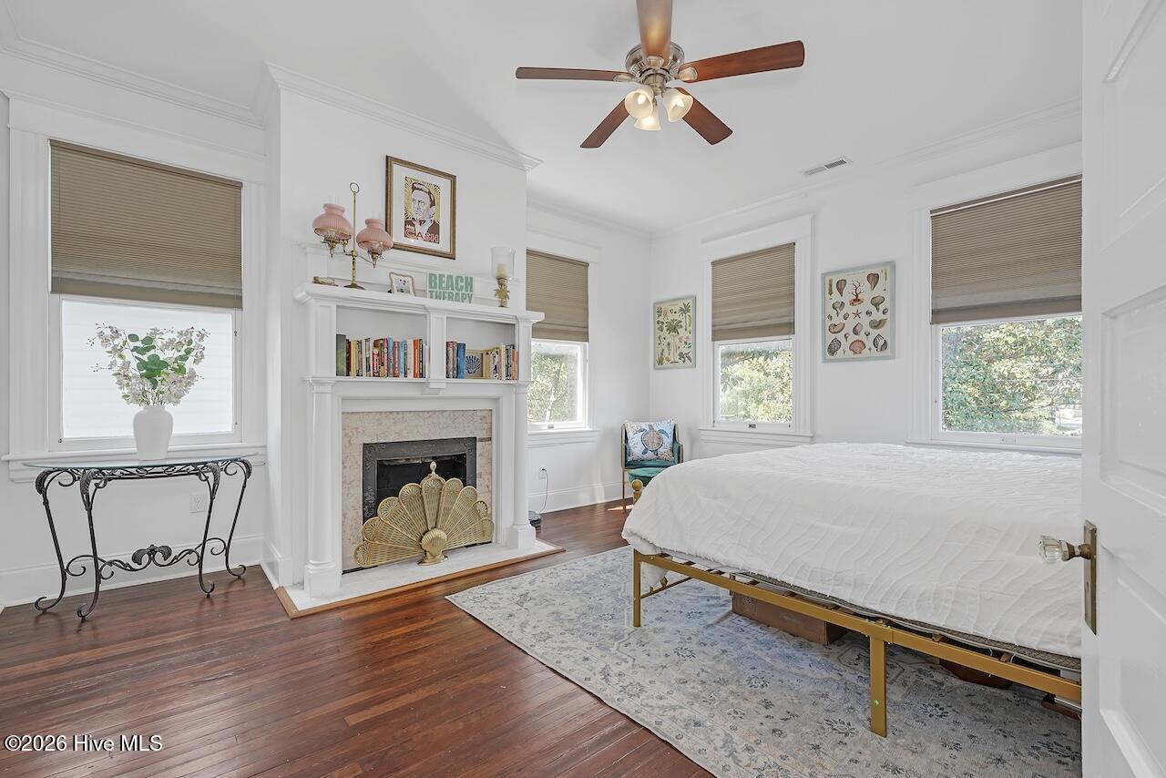 100560028 | Photo 26