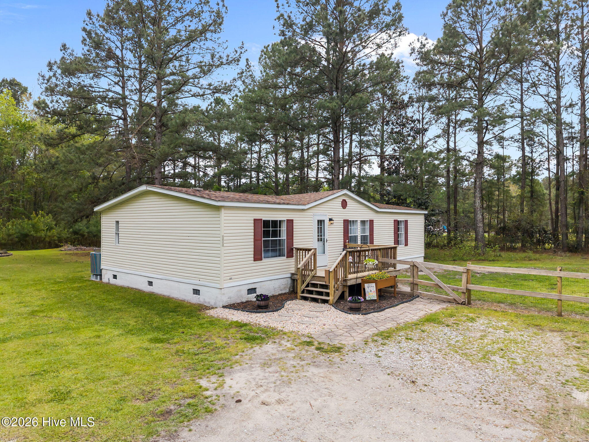 1161 Gibson Branch Road, Maysville, NC 28555 – photo 9: 1161 Gibson Branch Road, Maysville, NC