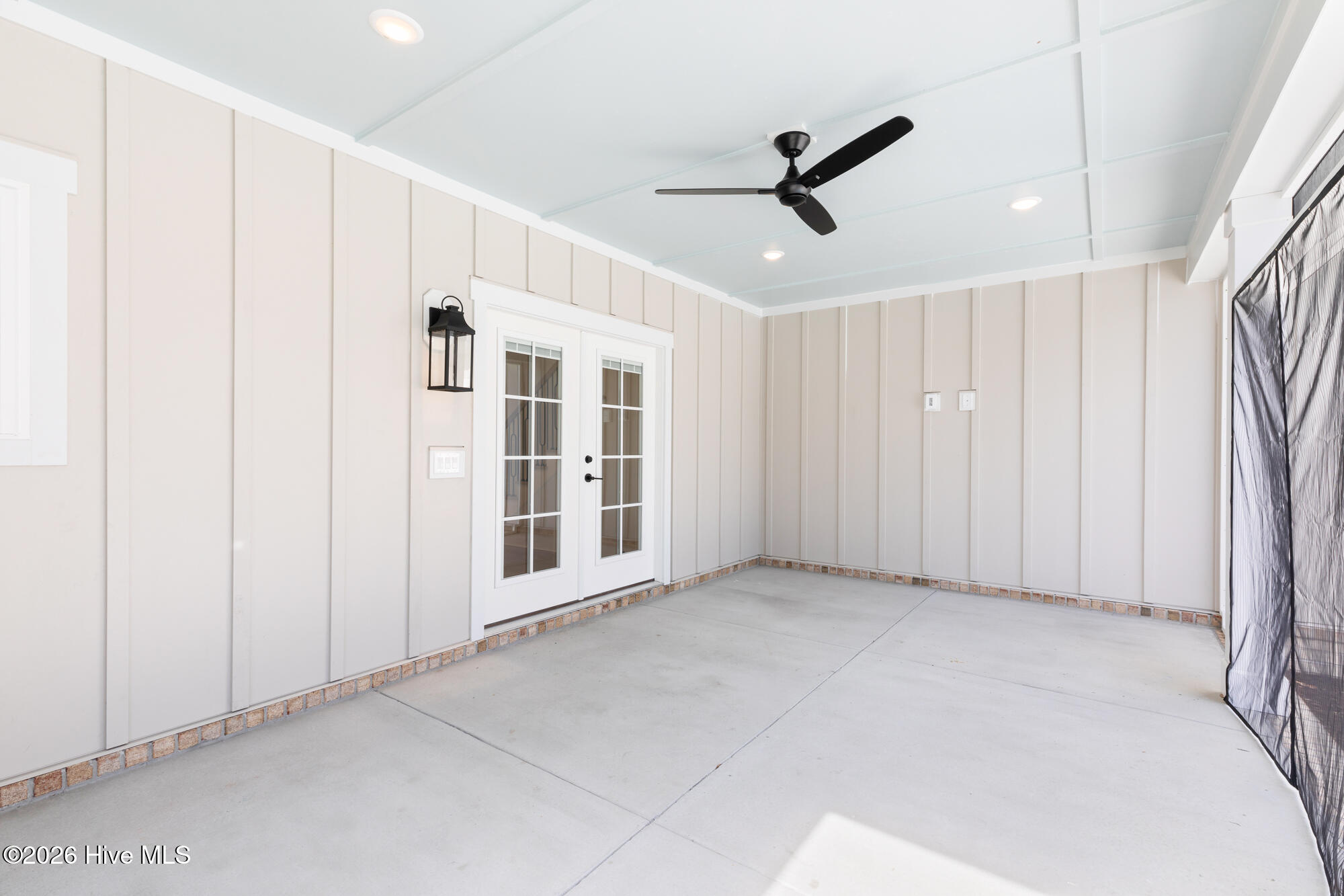 100516675 | Photo 72