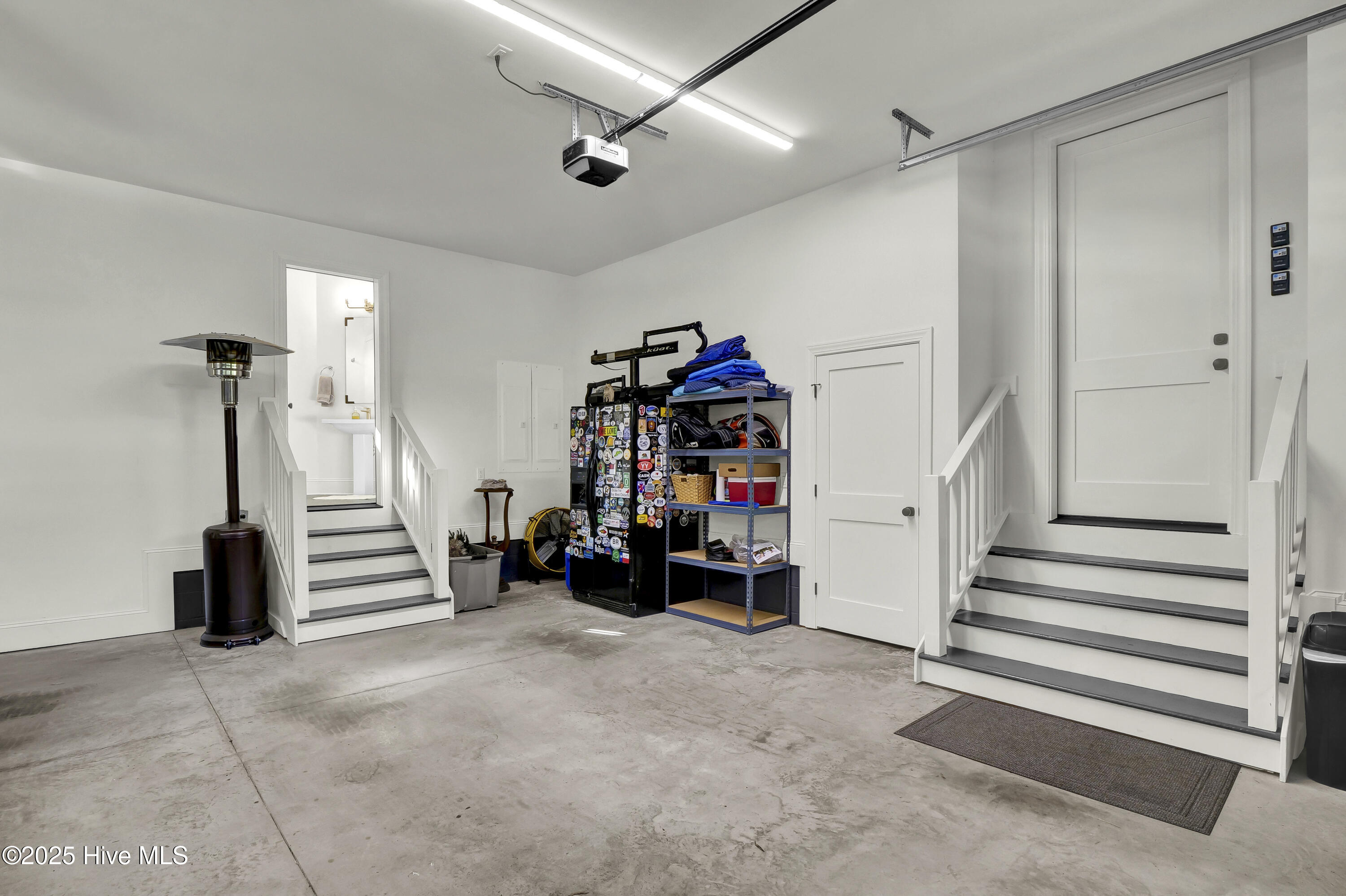 100532496 | Photo 55