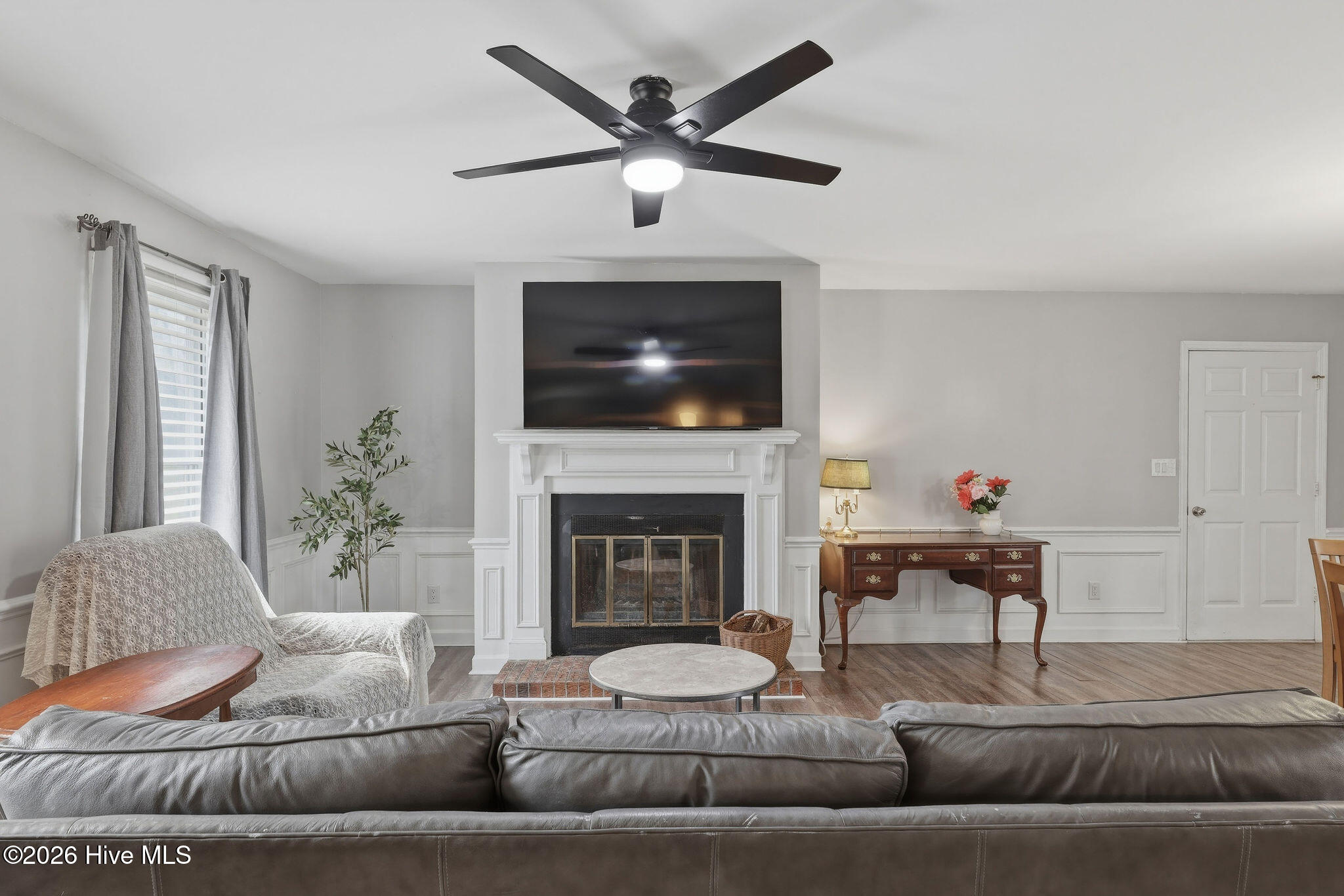 100556030 | Photo 16