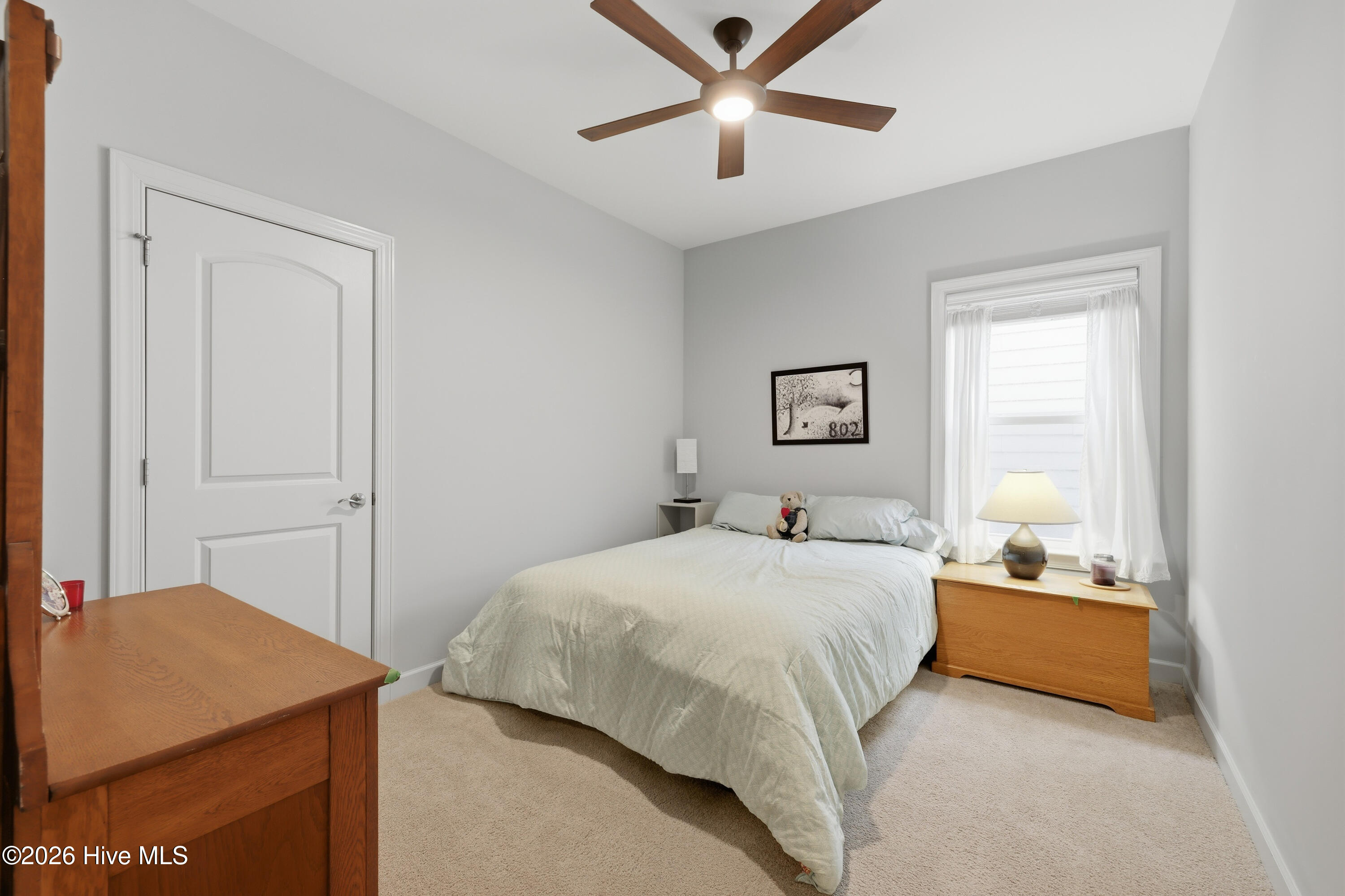 100557965 | Photo 21