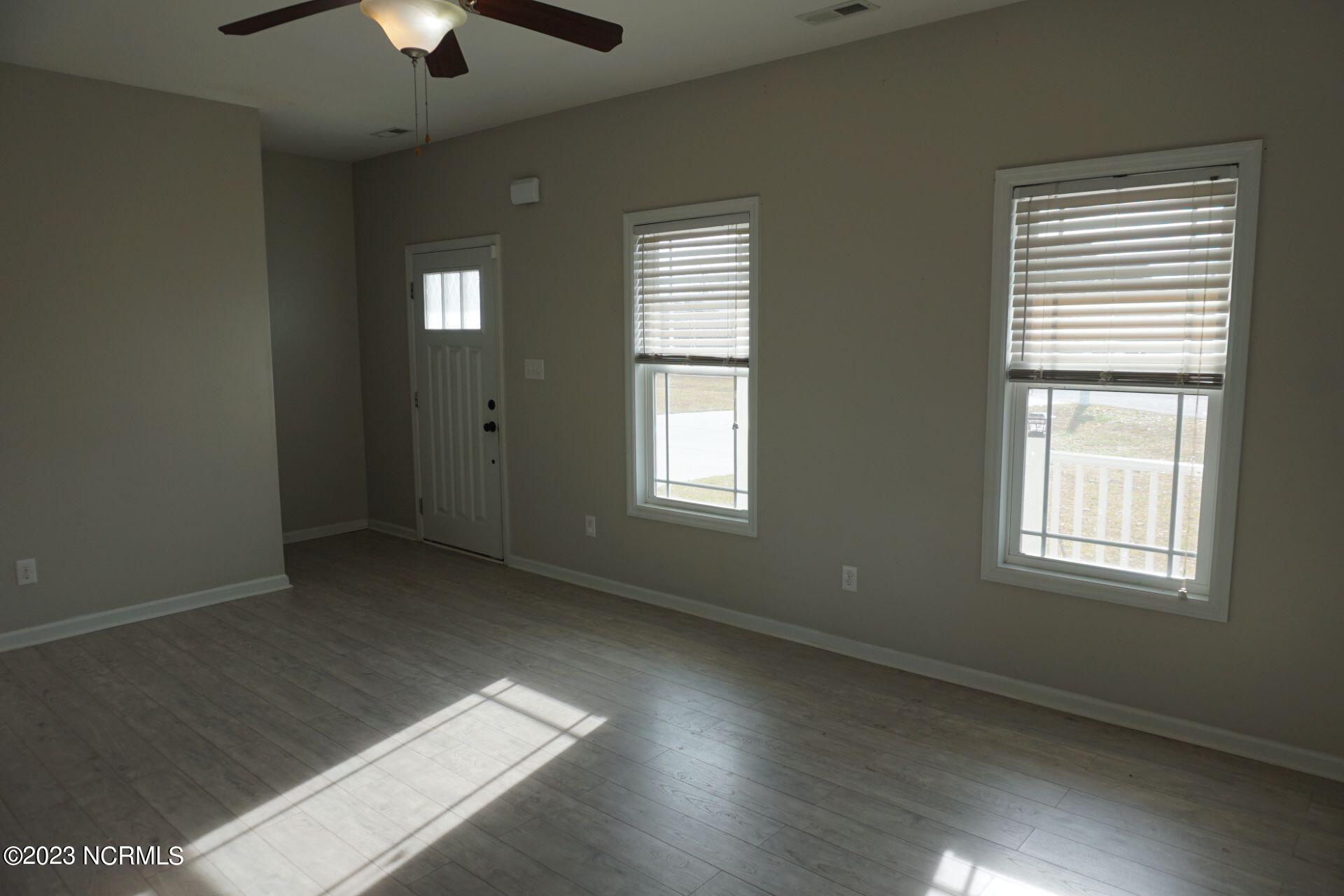 112 High Cottage Lane, Richlands, NC, 28574