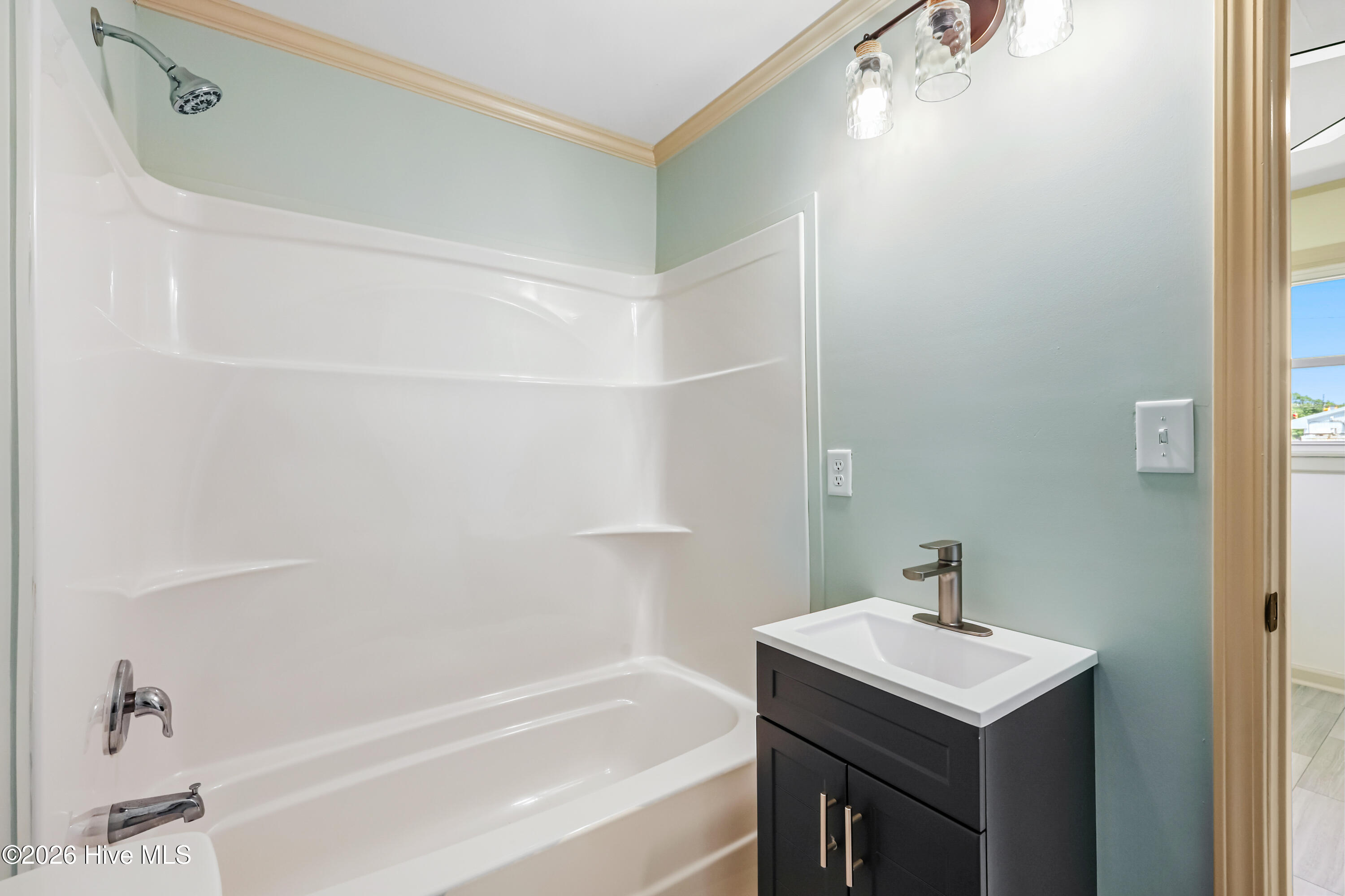 100567832 | Photo 22