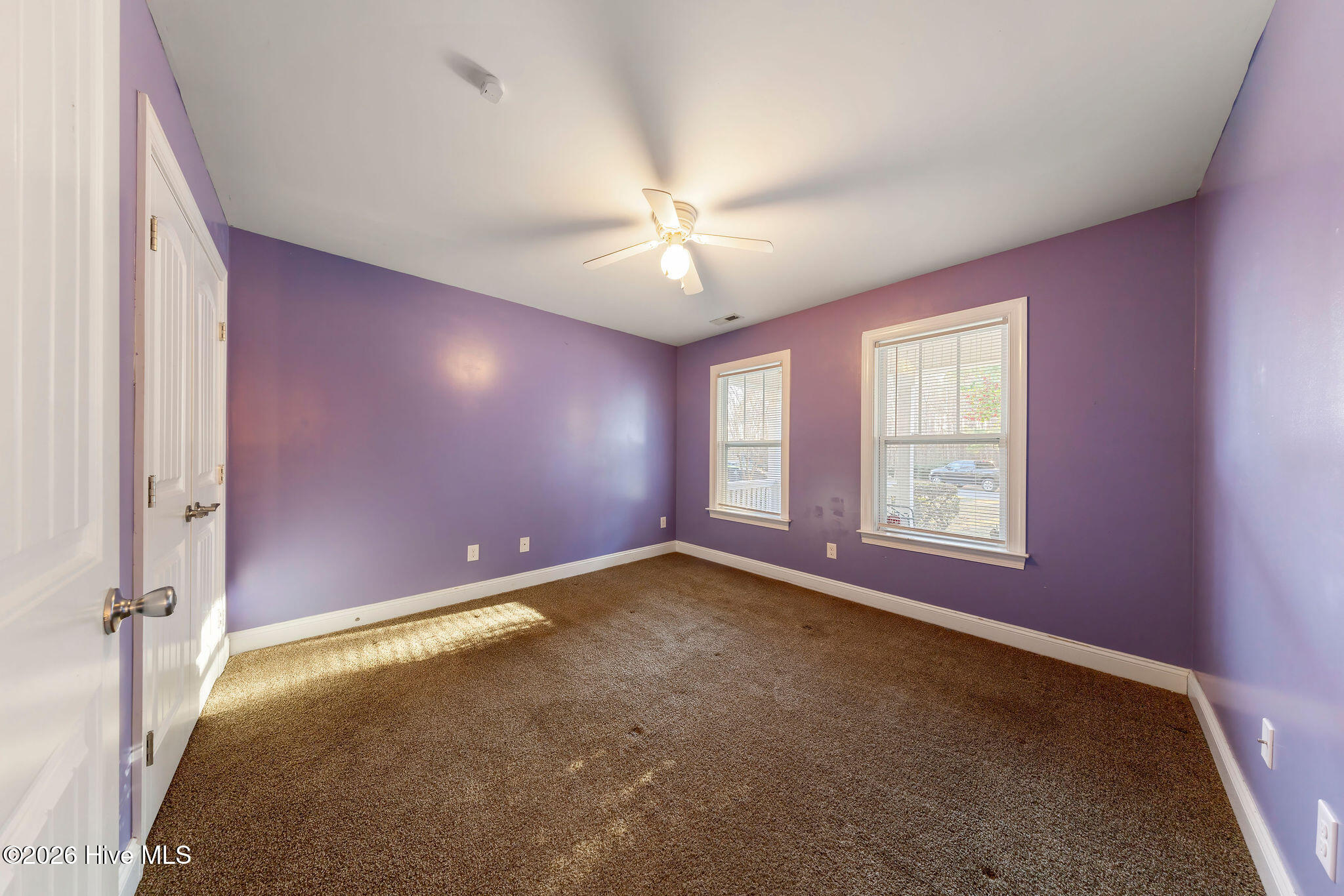 100548212 | Photo 11