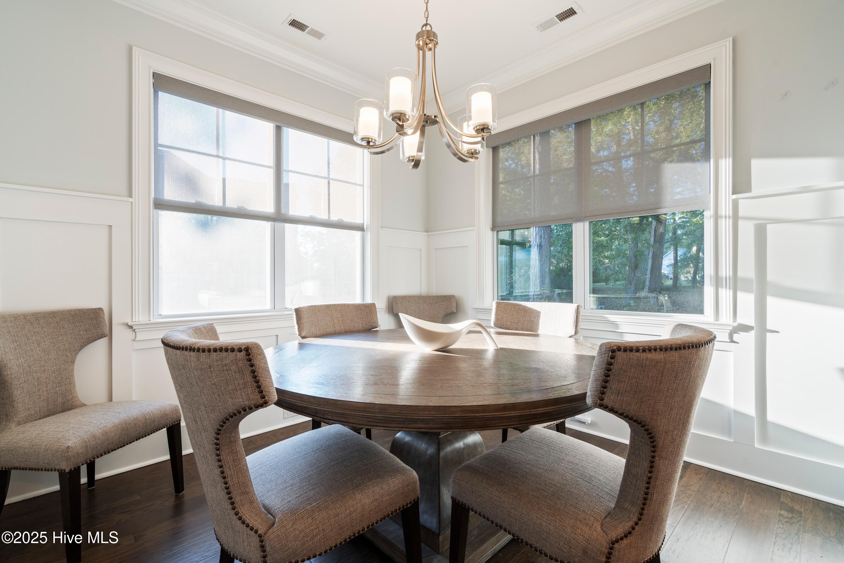 100542073 | Photo 22