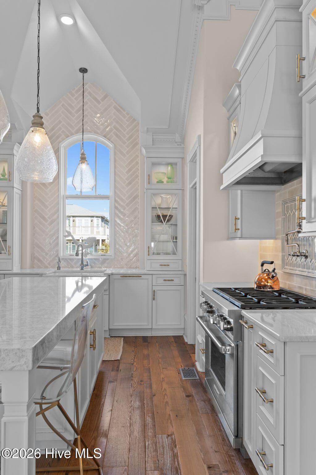 100552689 | Photo 39