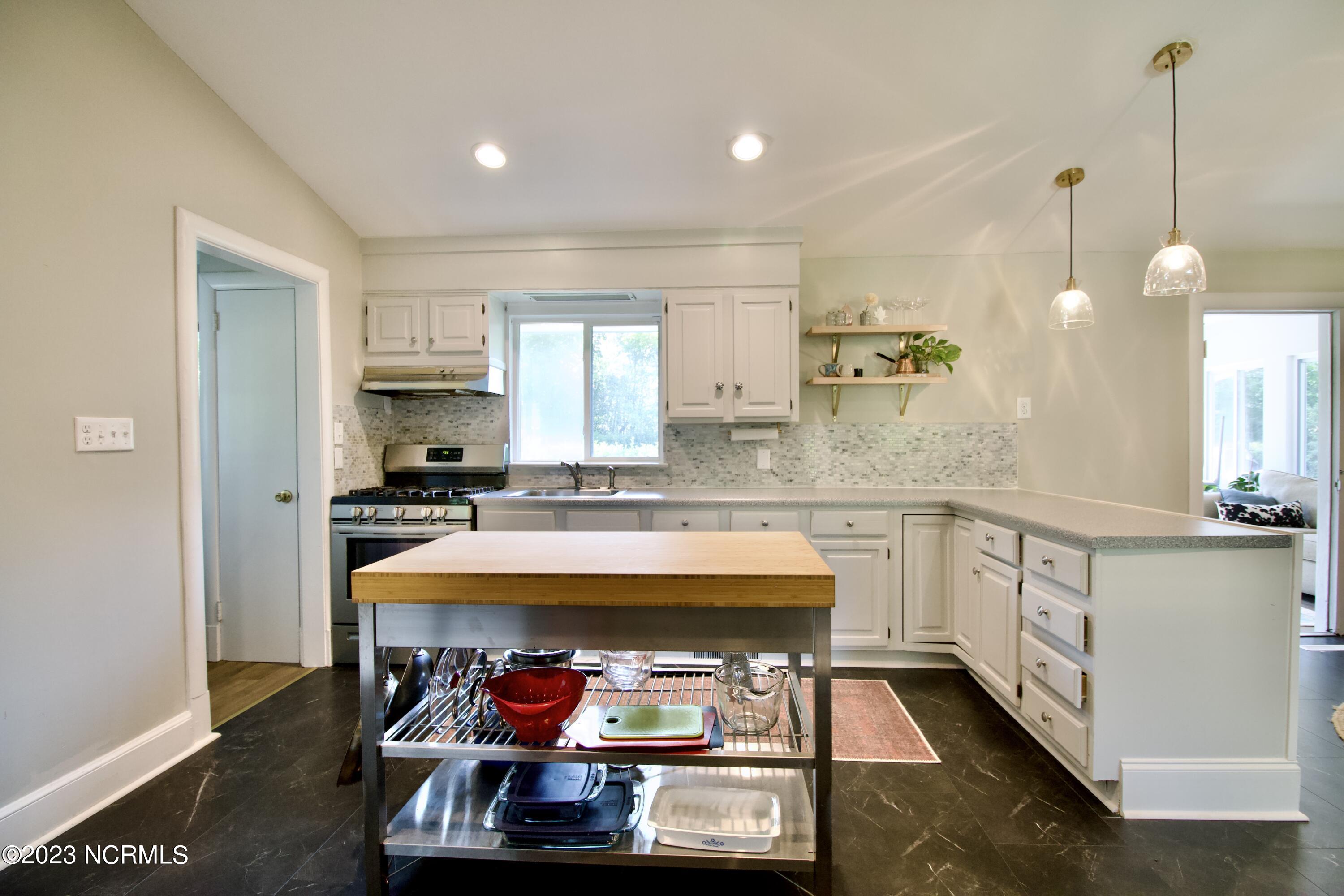 100552600 | Photo 13