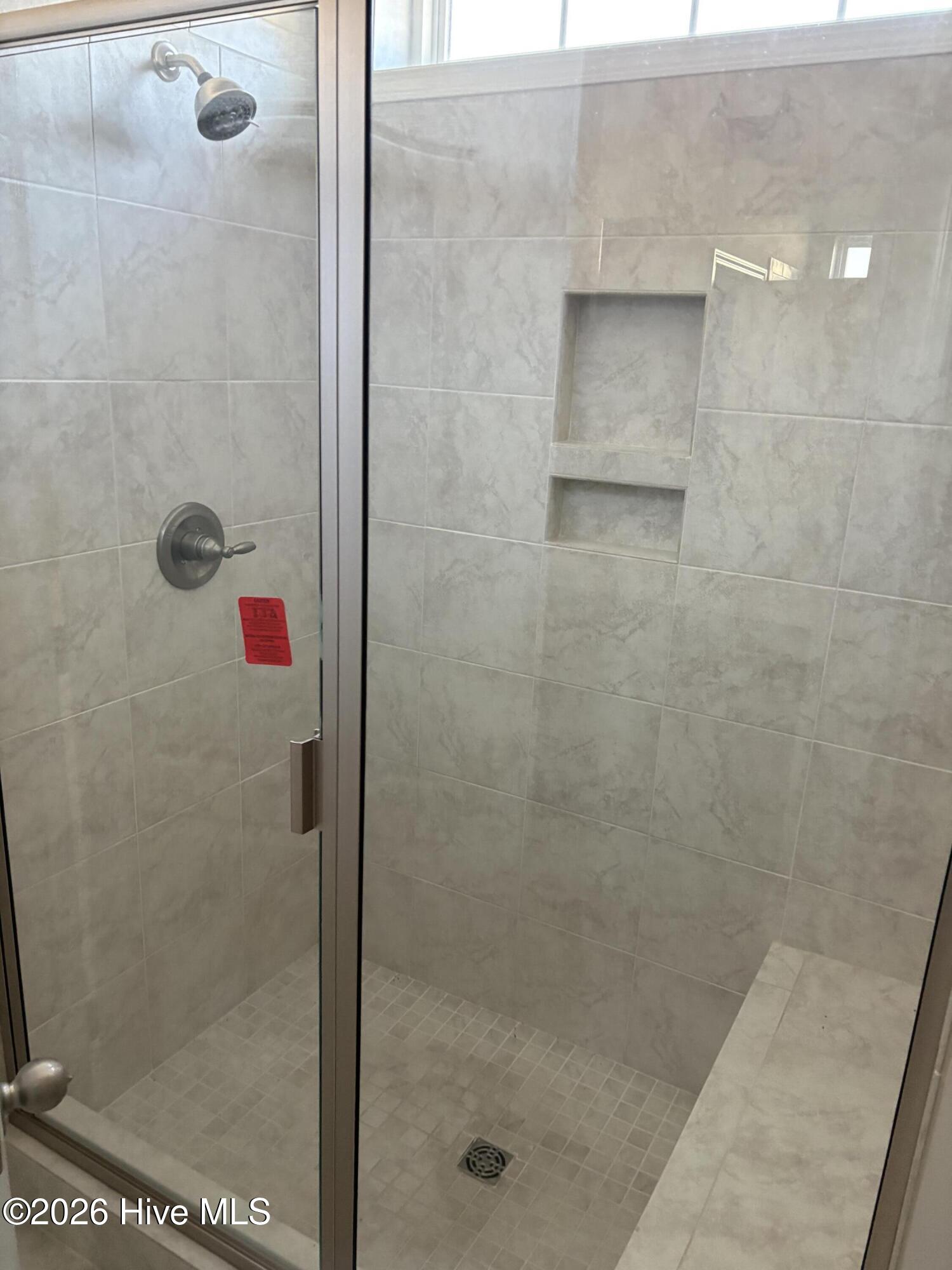 100563283 | Photo 34