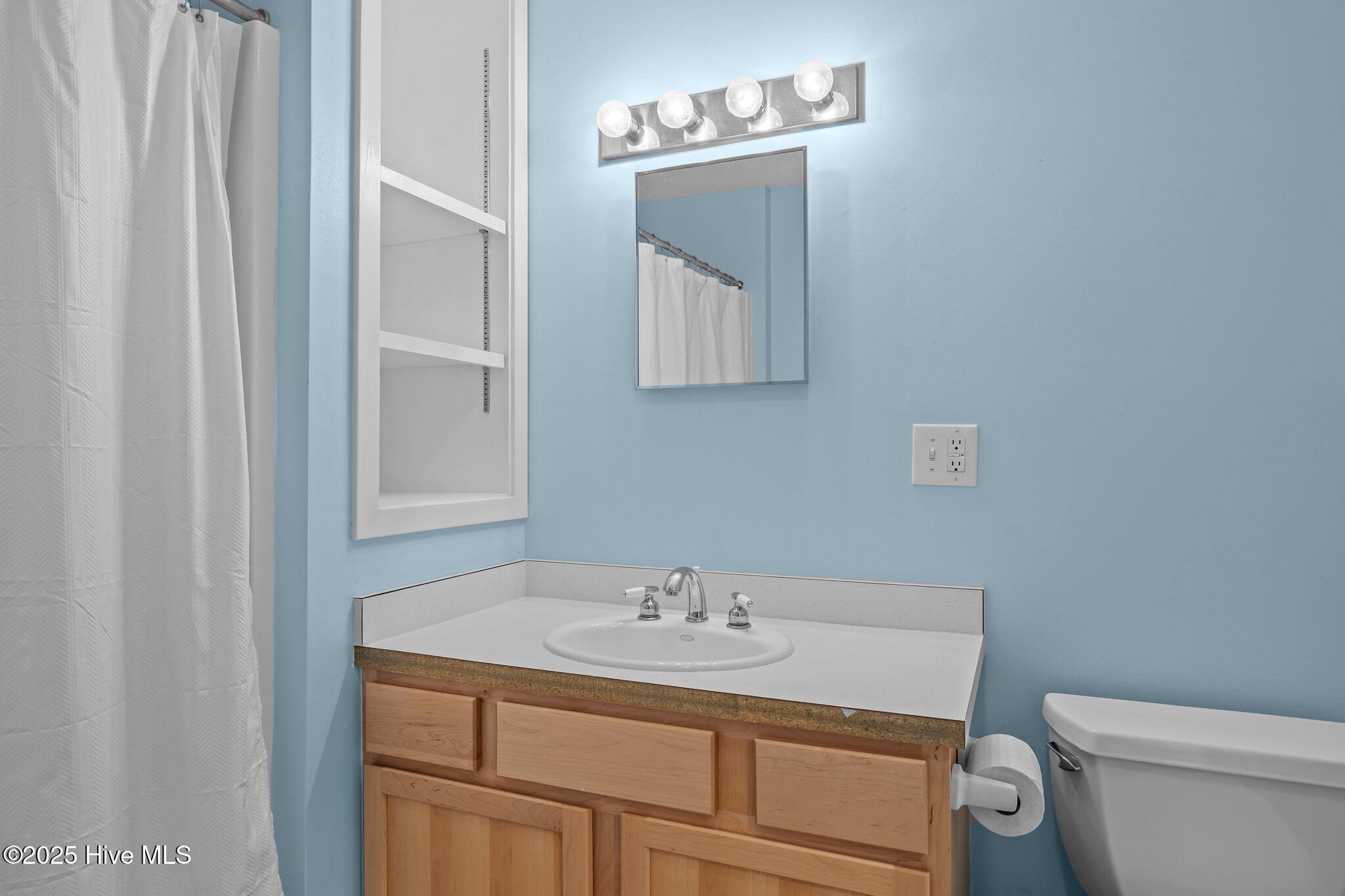 100518904 | Photo 18