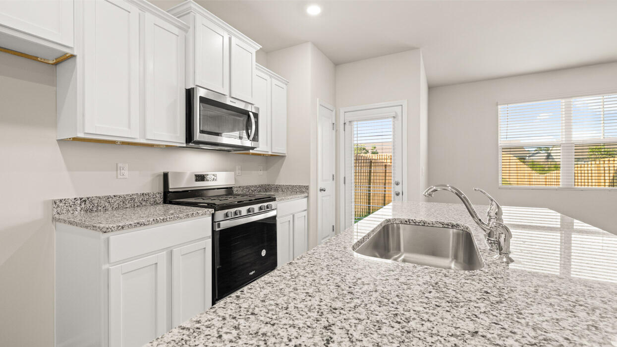 Maywood 741 Grovebury Ct lot 129 011