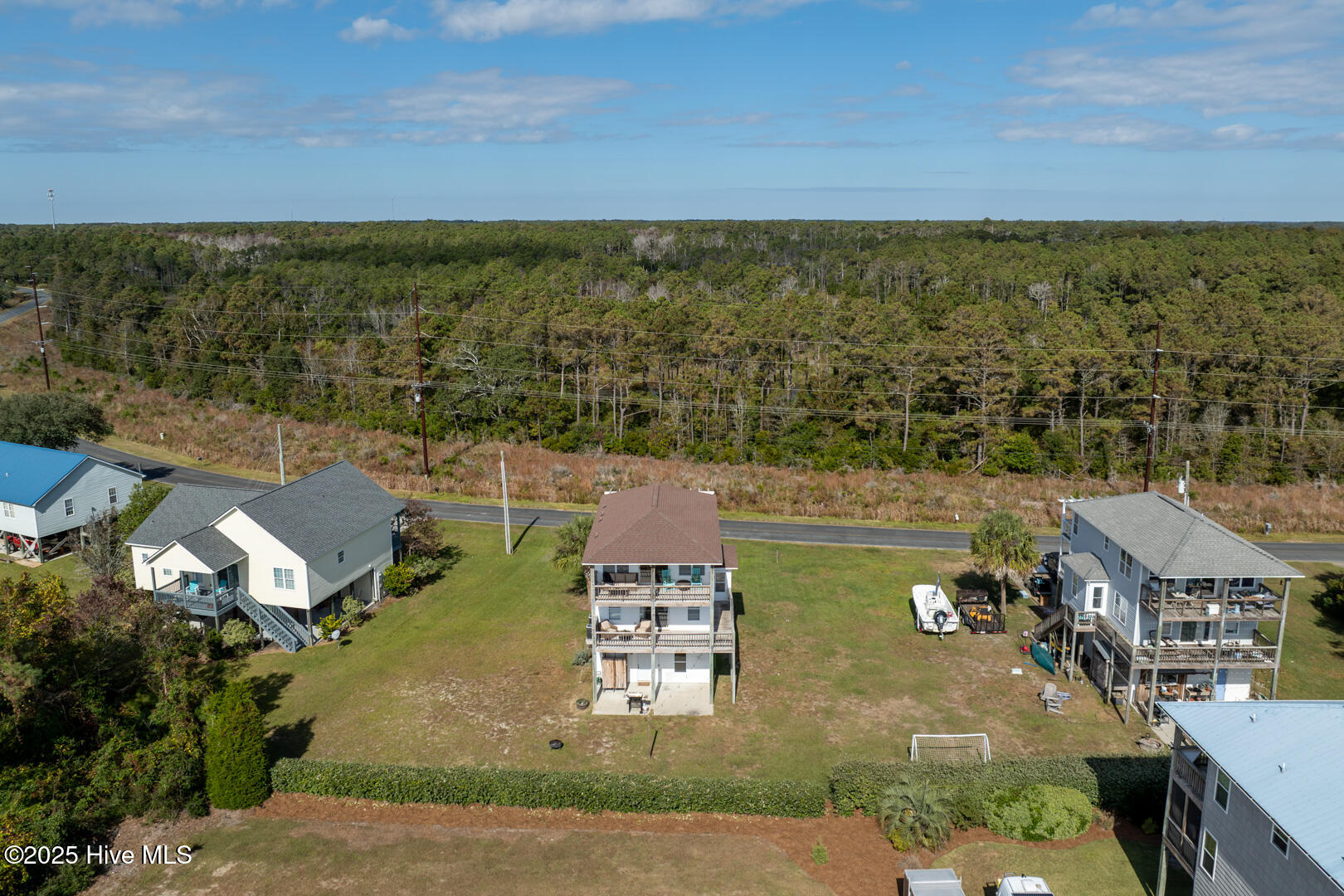 100535257 | Photo 40