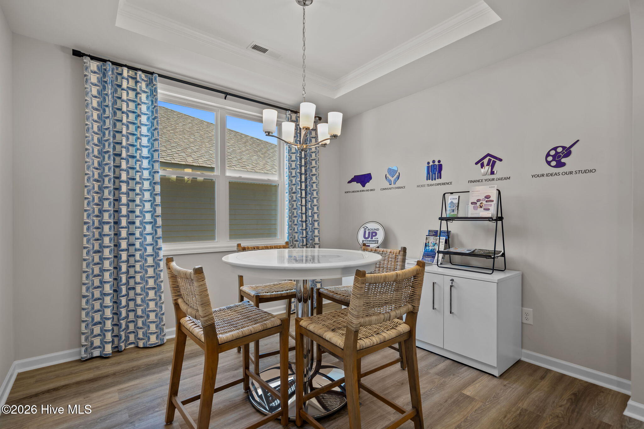 100522171 | Photo 17