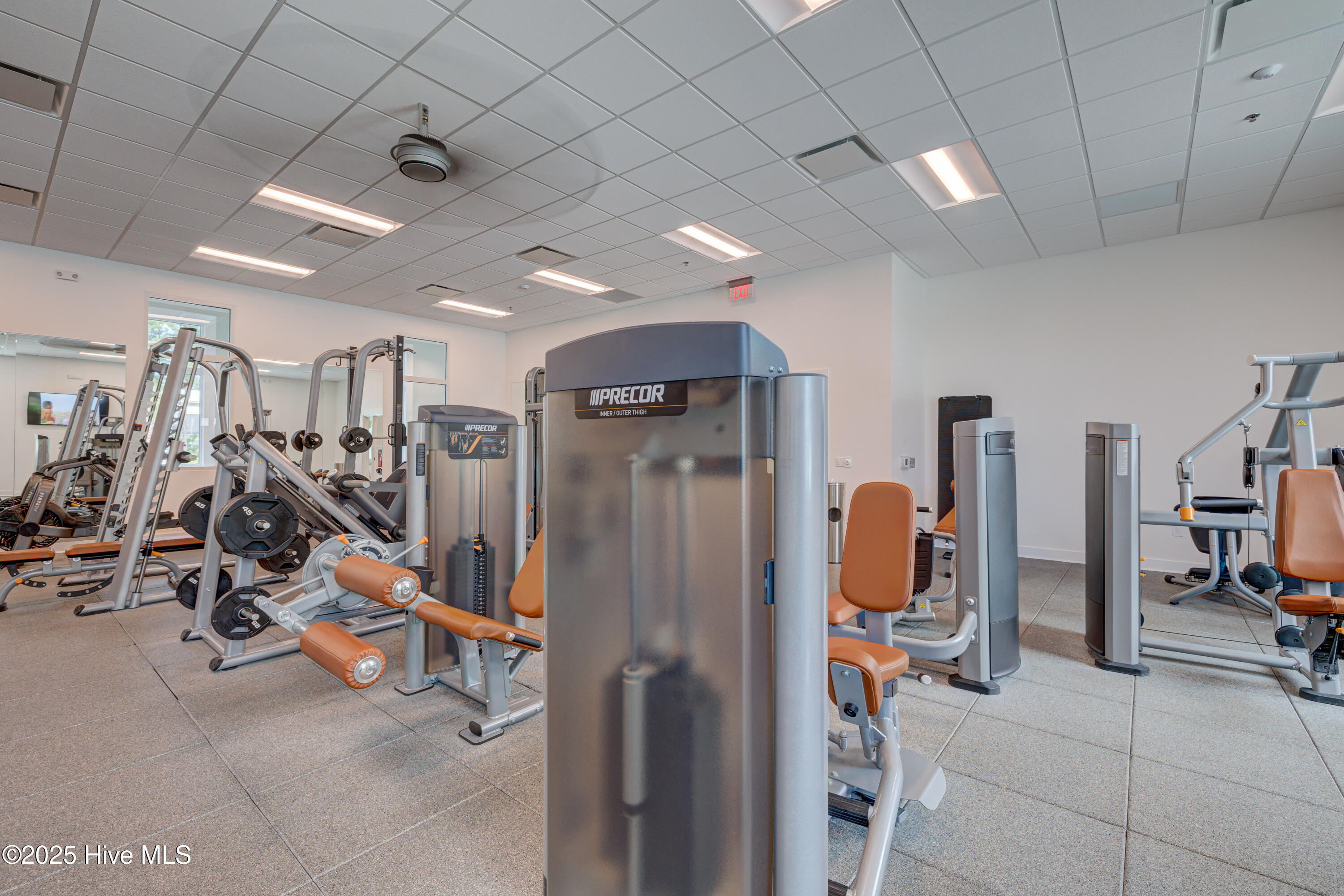 100547164 | Photo 82