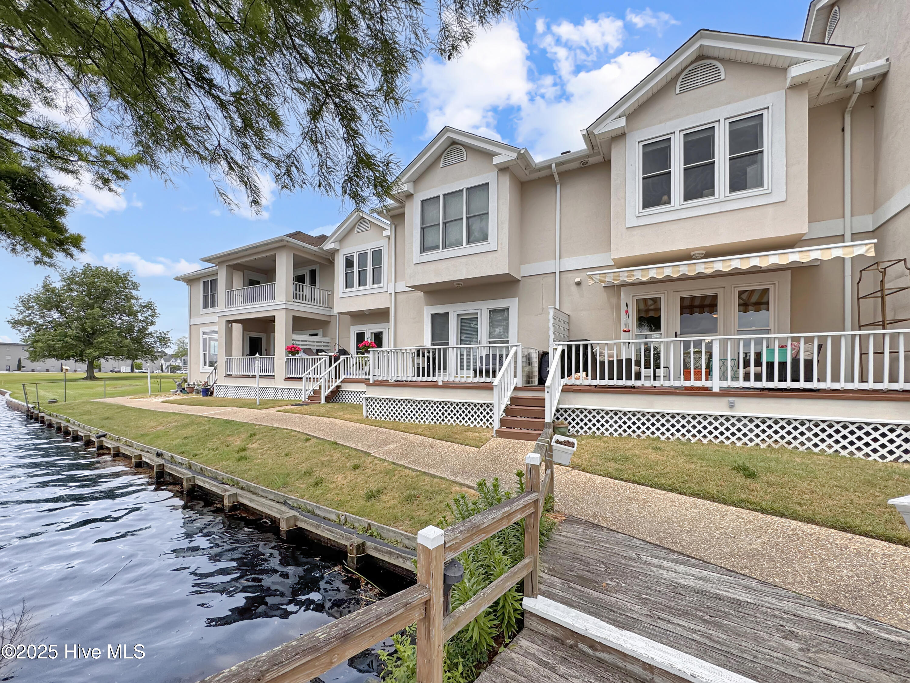 Featured listings Featured listings