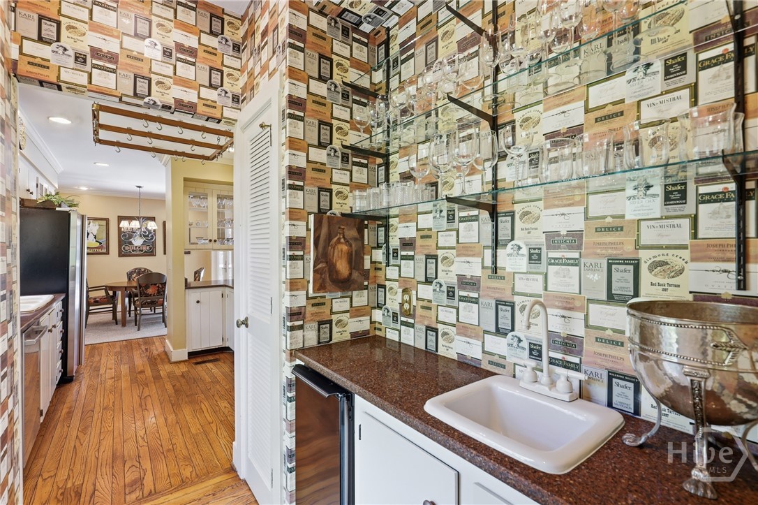 402 E 44th Street, Savannah, GA, 31405