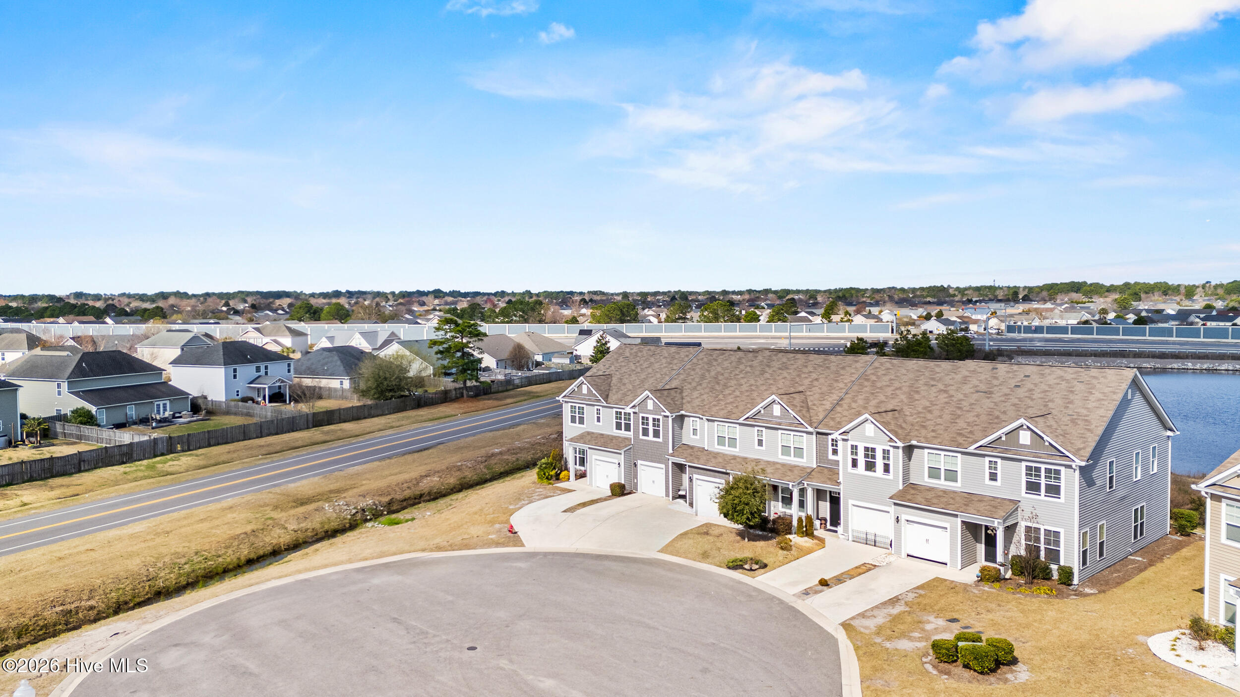 100557487 | Photo 46